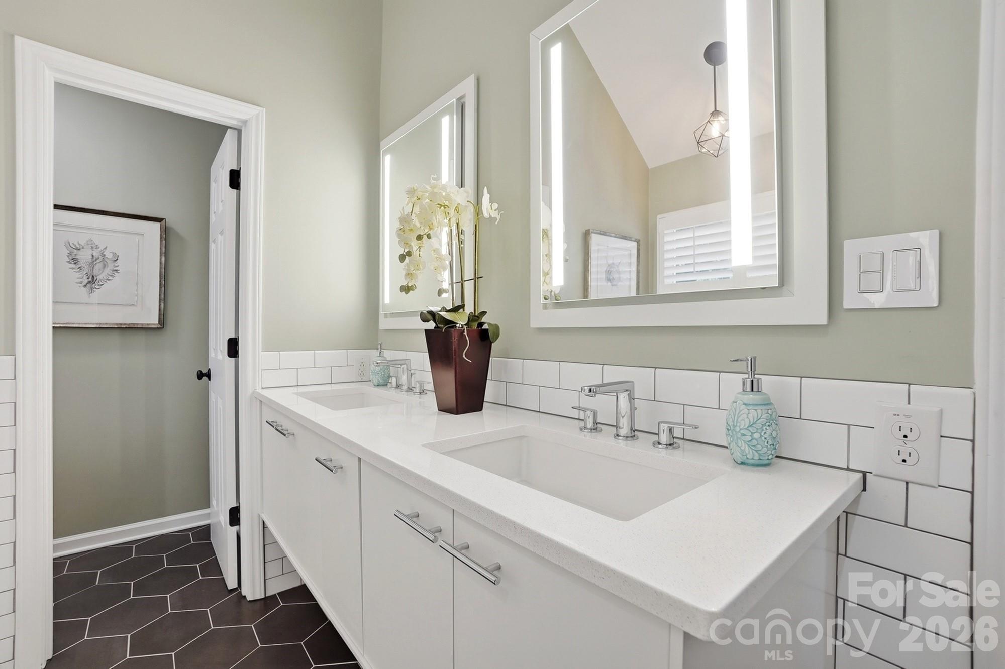 4218 Patriots Way — Gastonia
