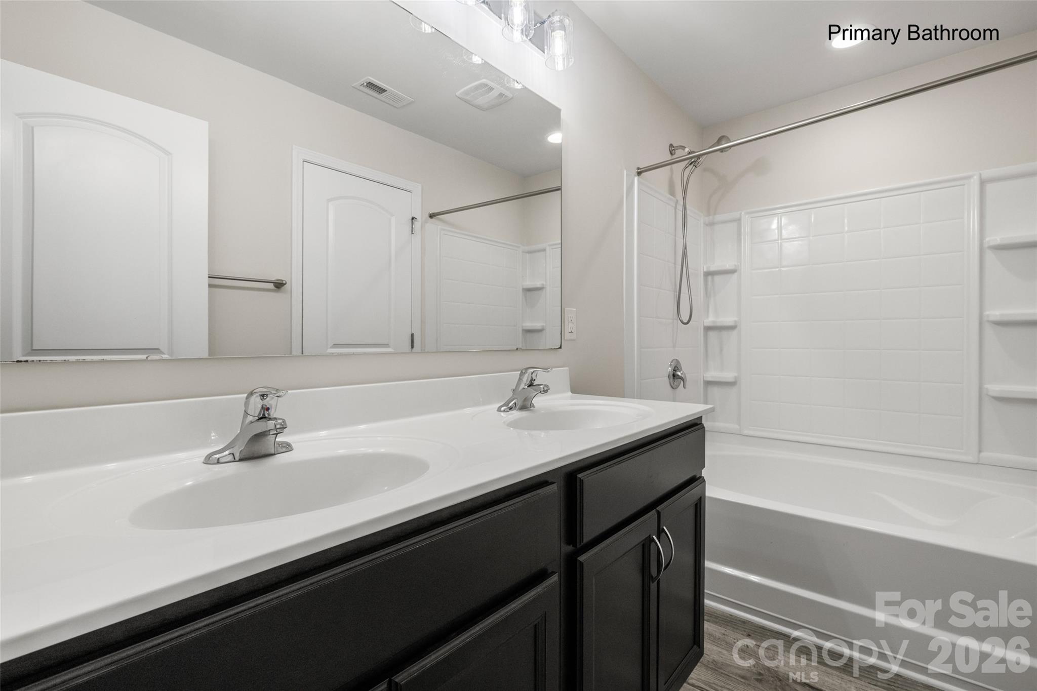 463 W Barr Street — Lancaster