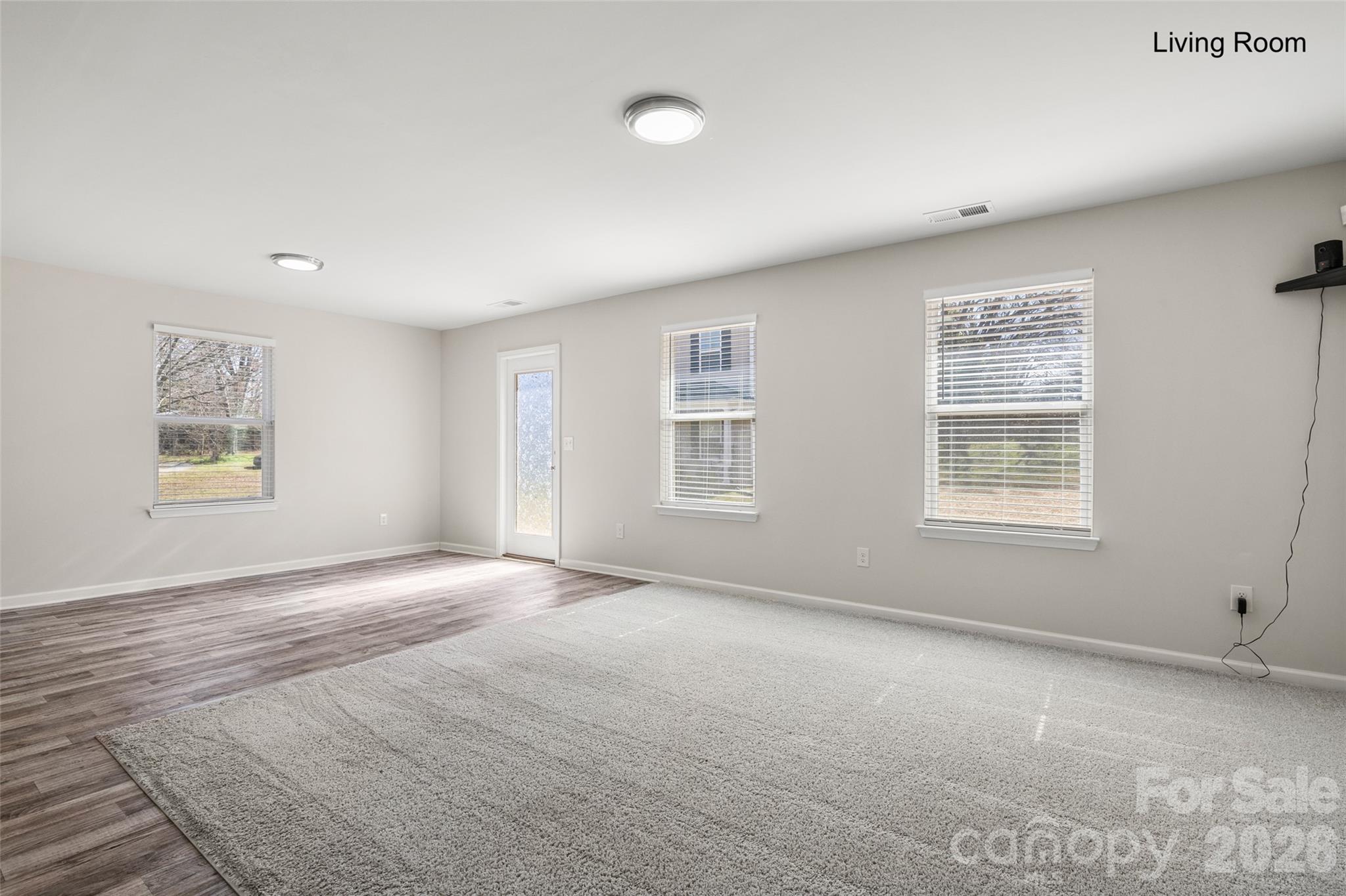 463 W Barr Street — Lancaster