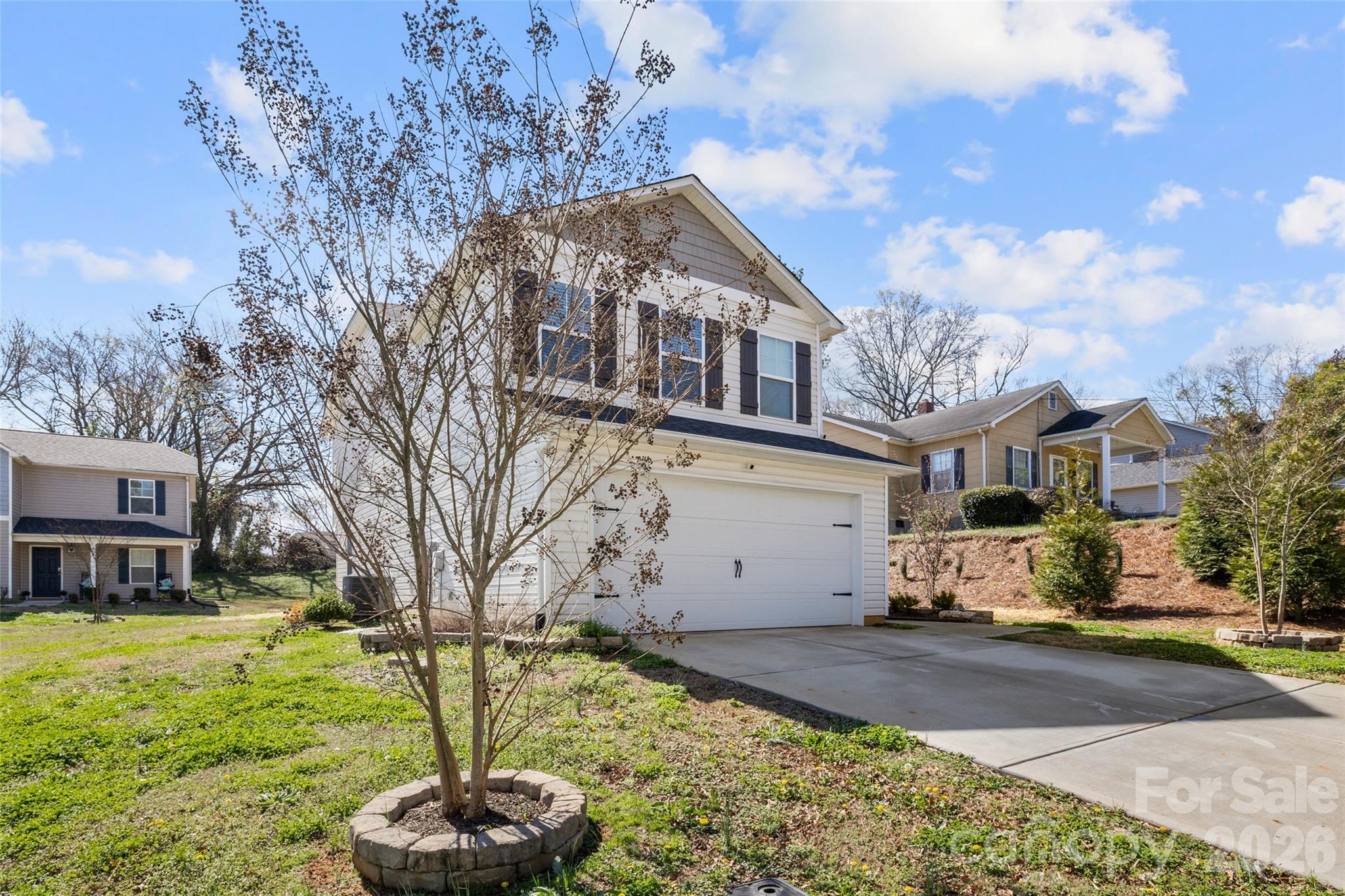 463 W Barr Street — Lancaster