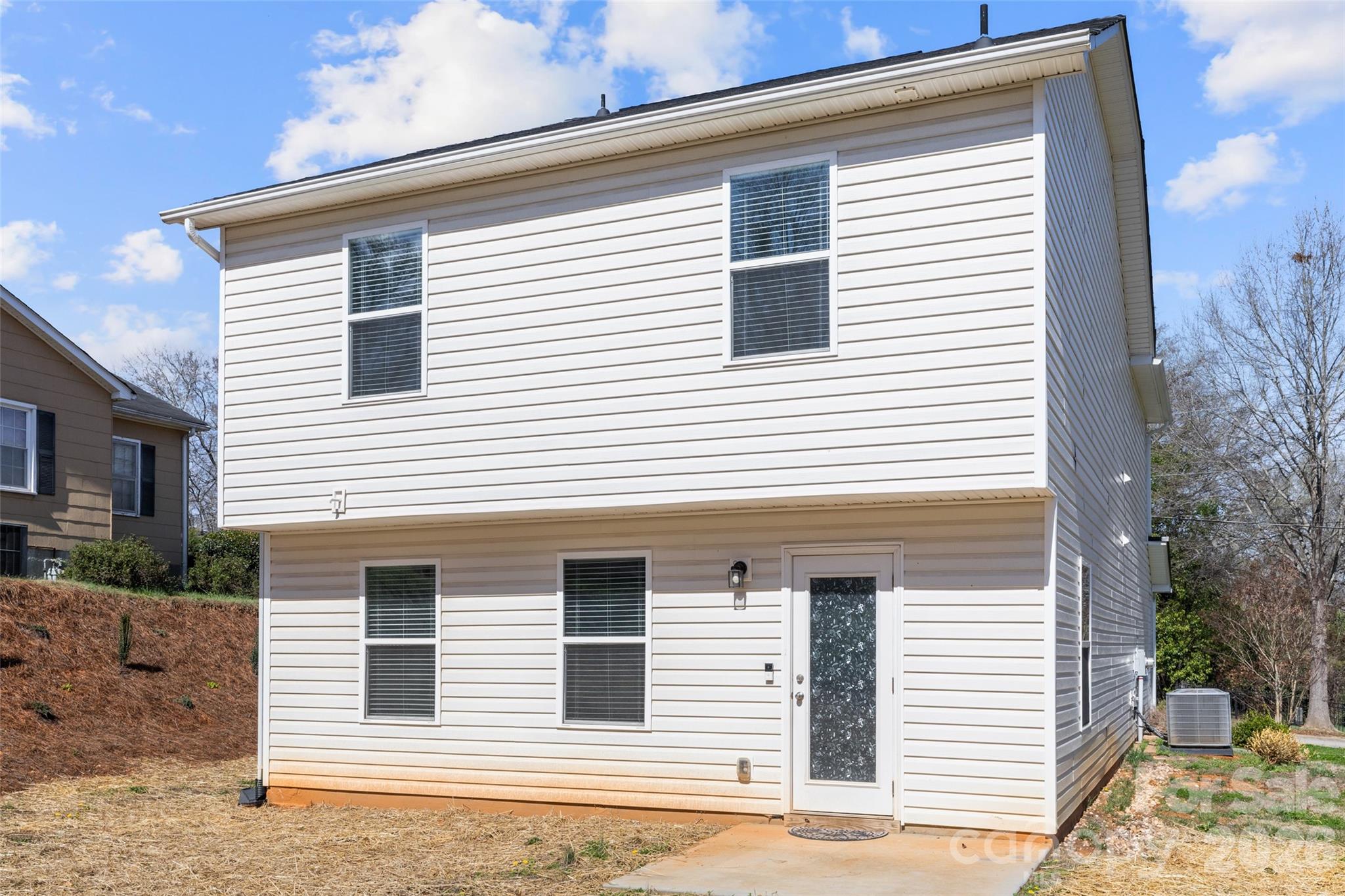 463 W Barr Street — Lancaster