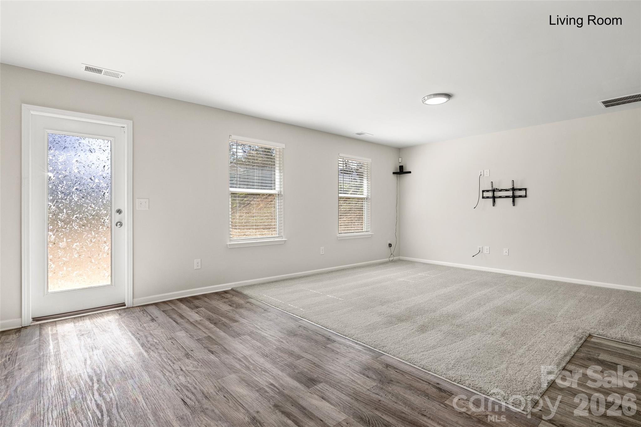 463 W Barr Street — Lancaster