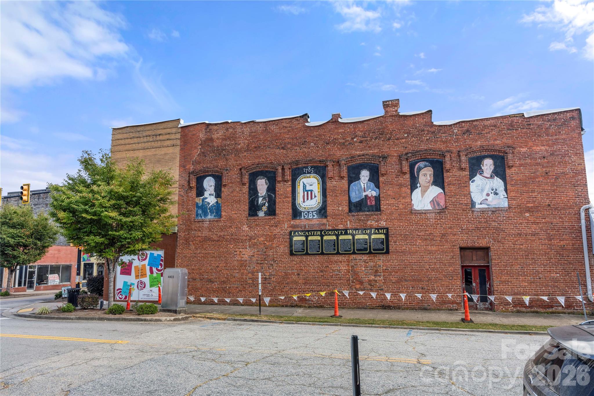463 W Barr Street — Lancaster
