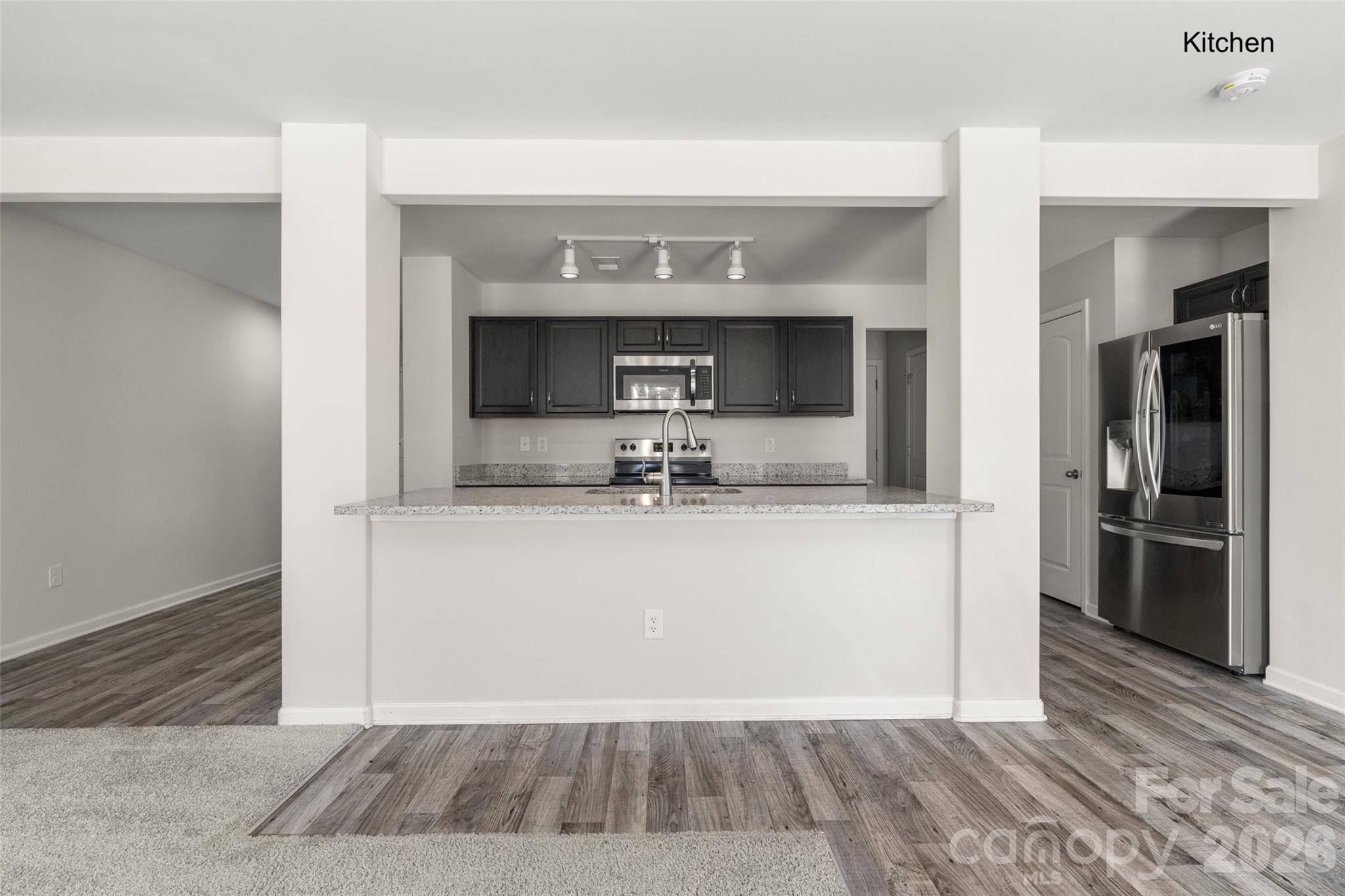 463 W Barr Street — Lancaster