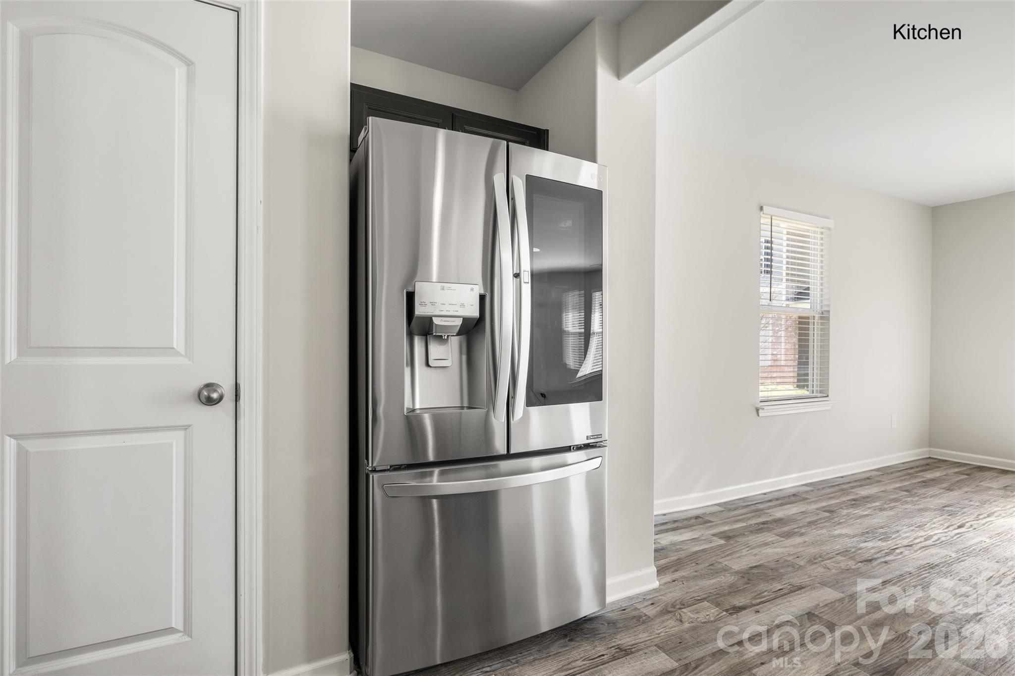 463 W Barr Street — Lancaster