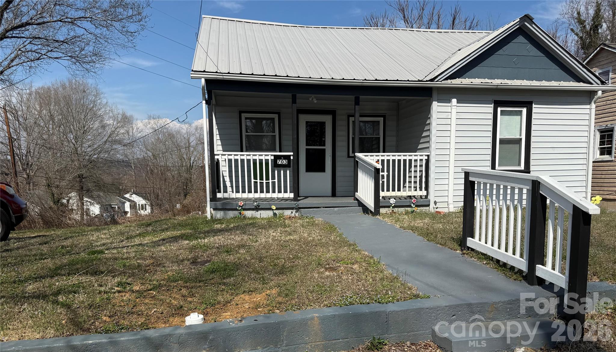 703 Stage Street NW — Lenoir