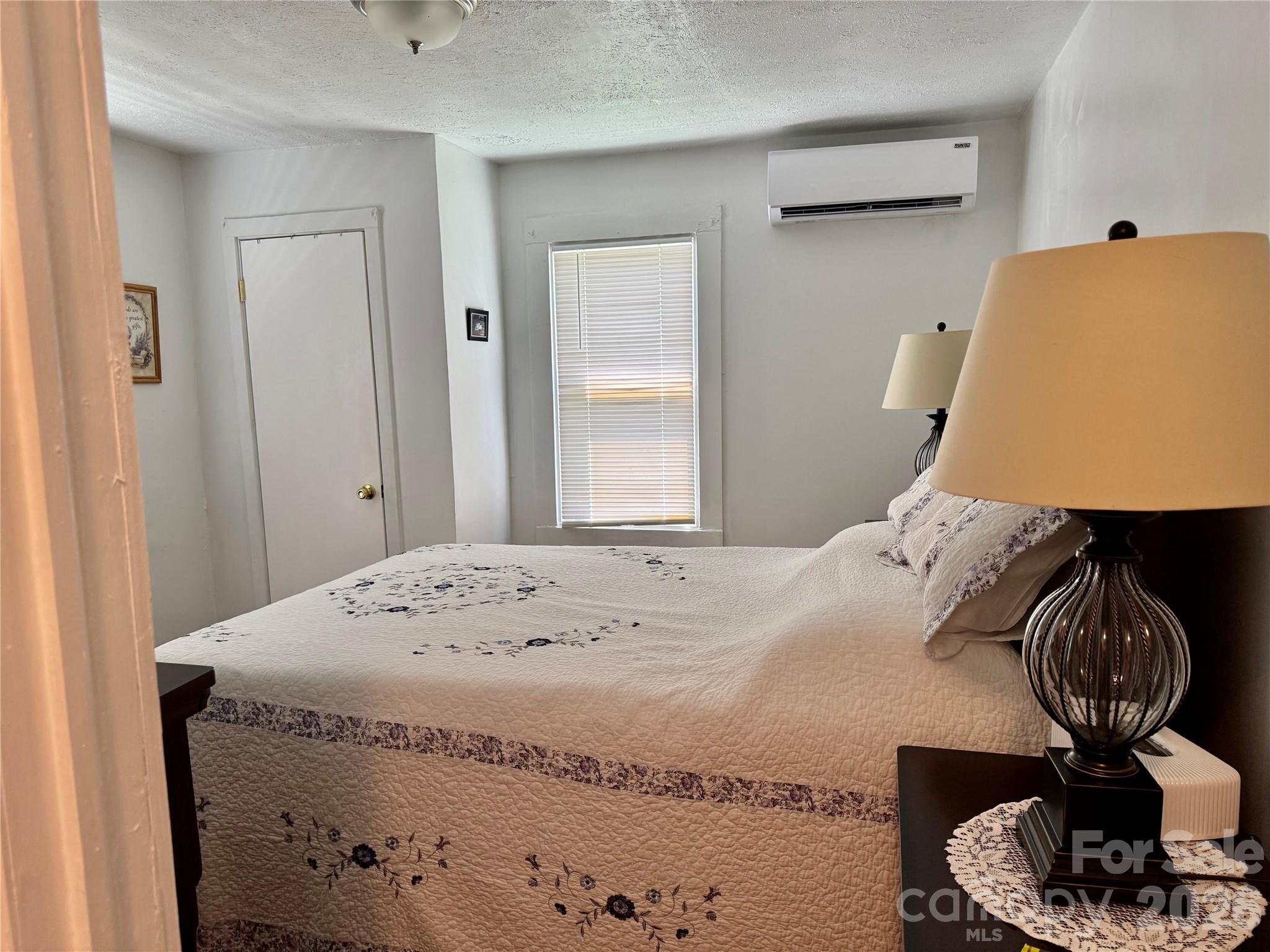 703 Stage Street NW — Lenoir