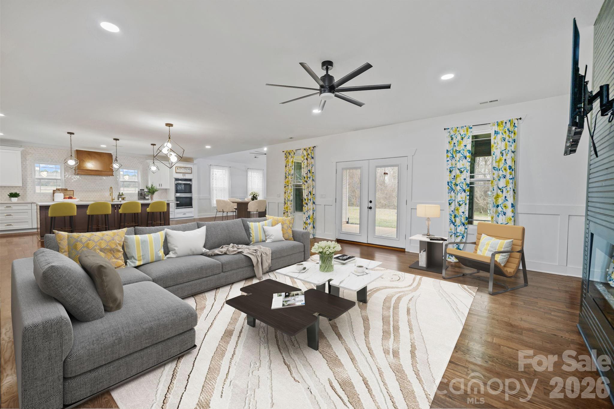 3907 E Lawyers Road — Monroe