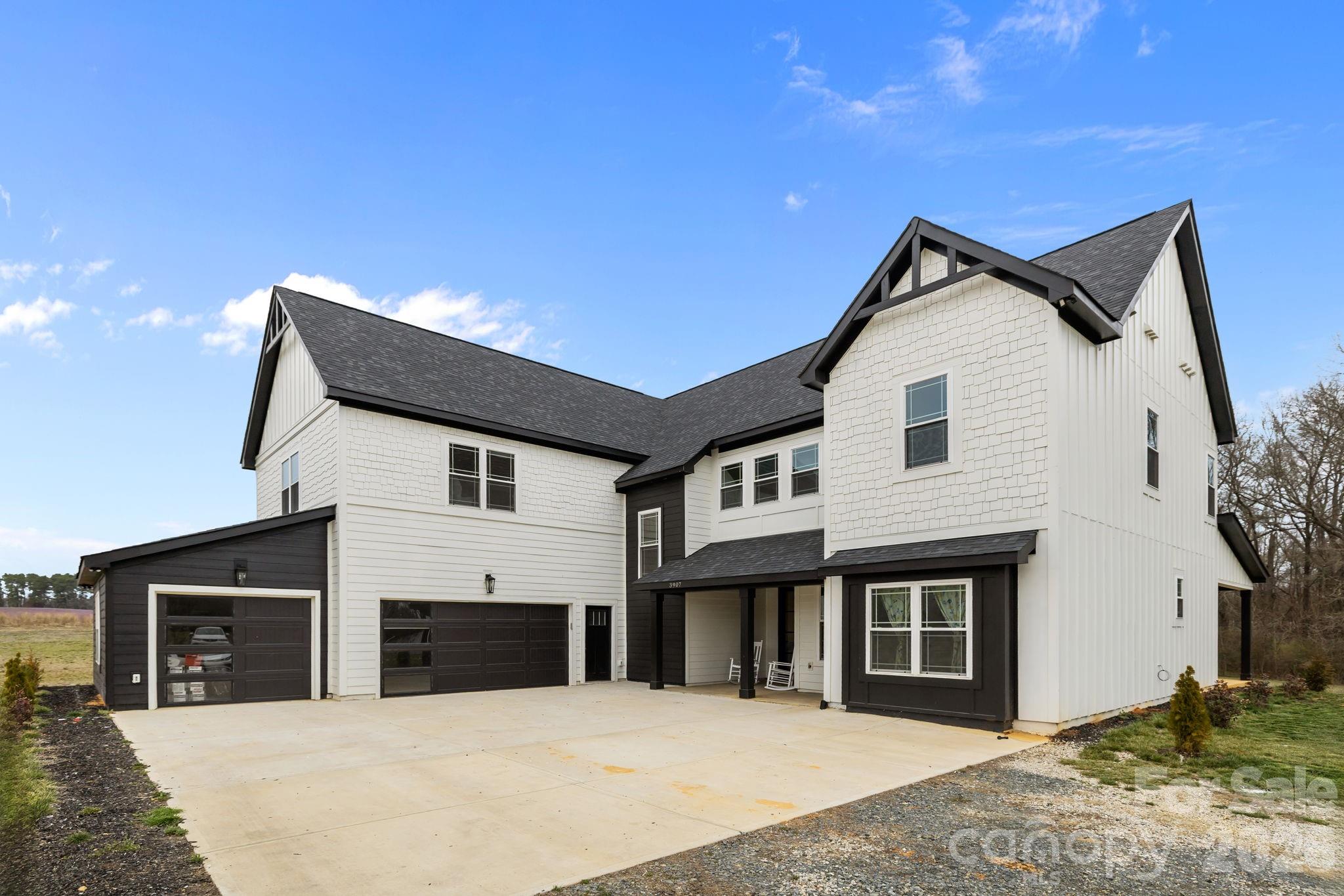 3907 E Lawyers Road — Monroe