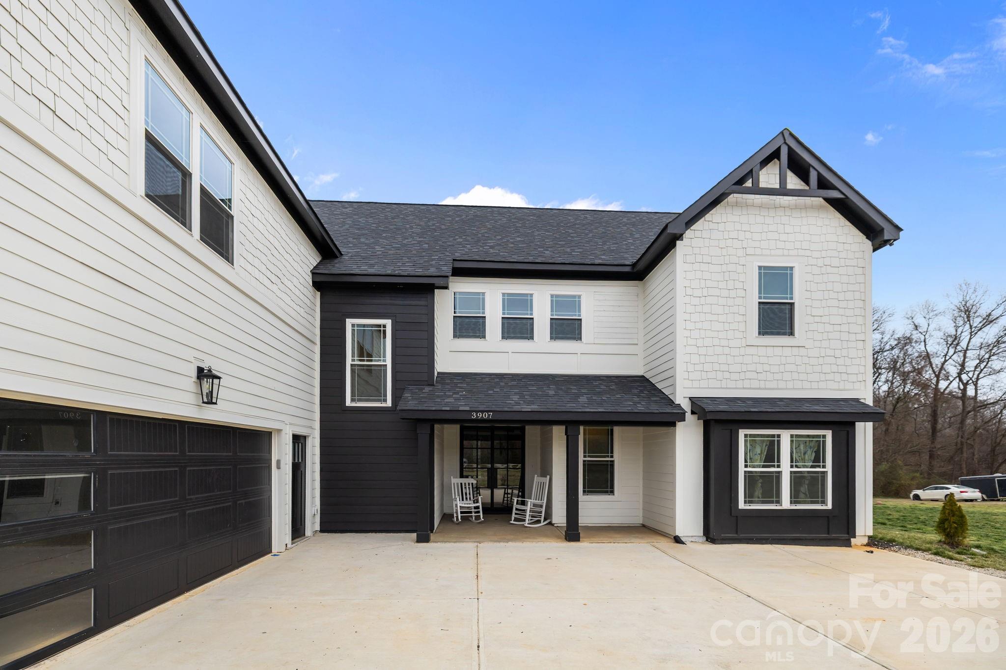 3907 E Lawyers Road — Monroe