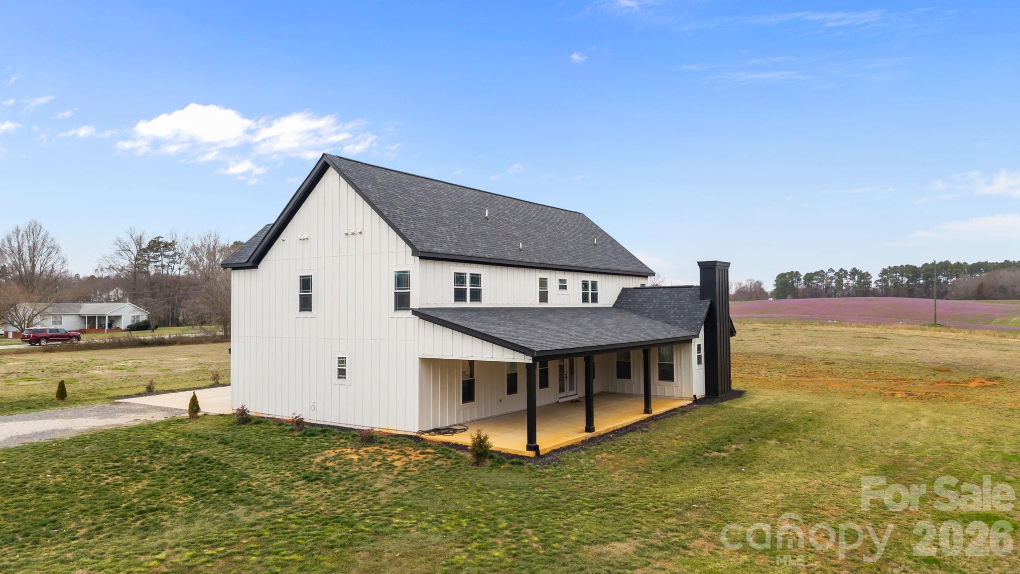 3907 E Lawyers Road — Monroe