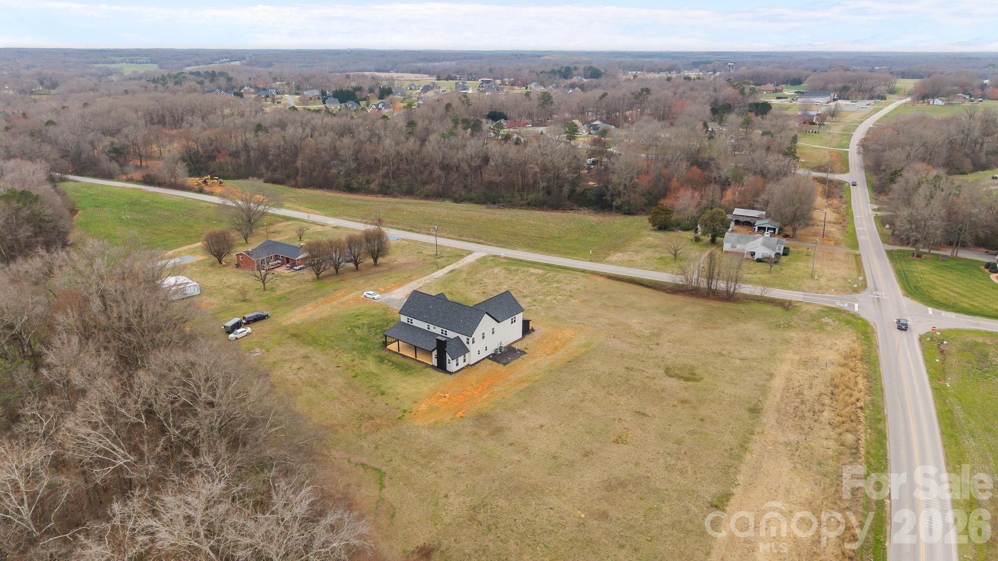 3907 E Lawyers Road — Monroe
