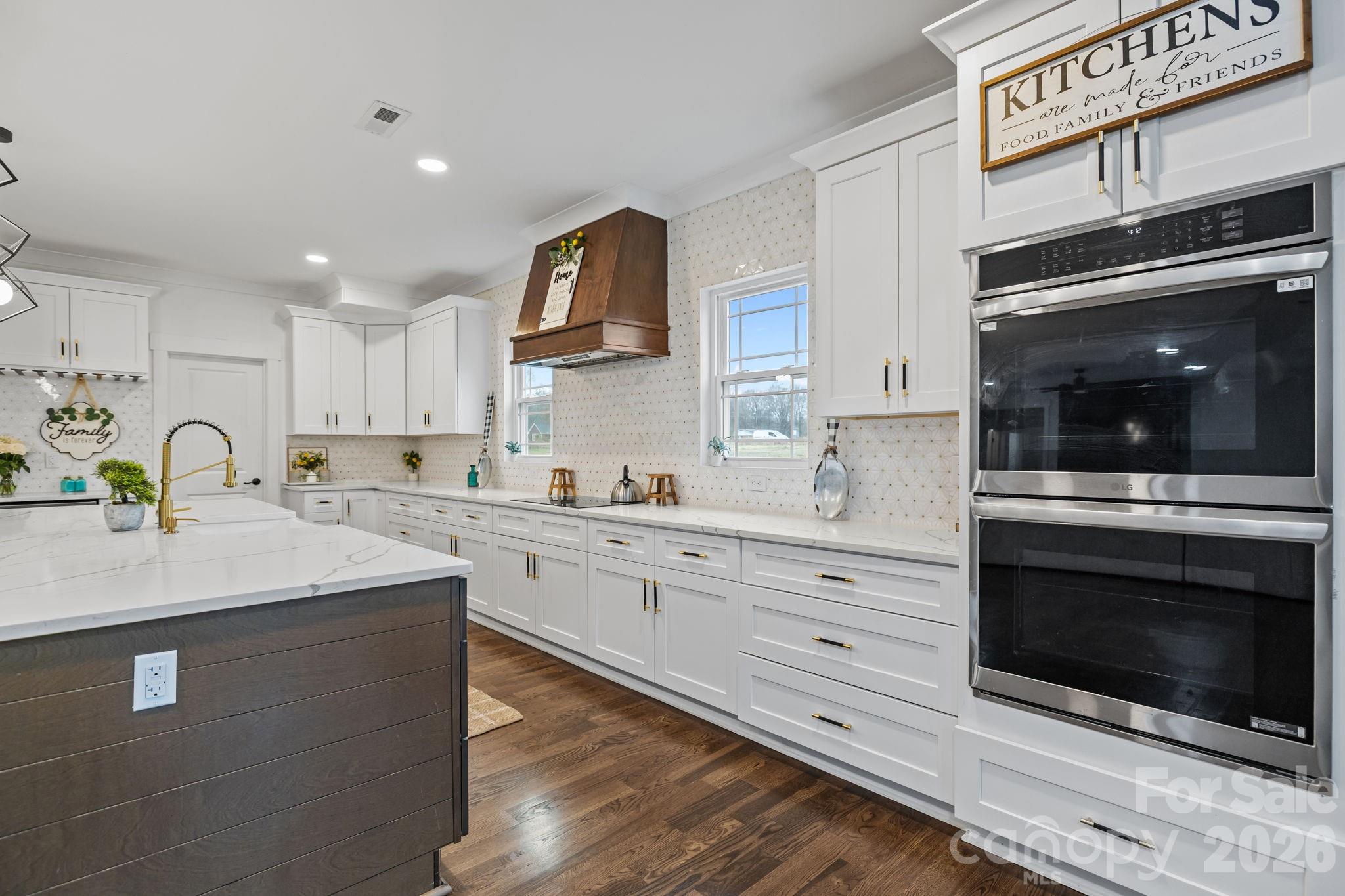 3907 E Lawyers Road — Monroe