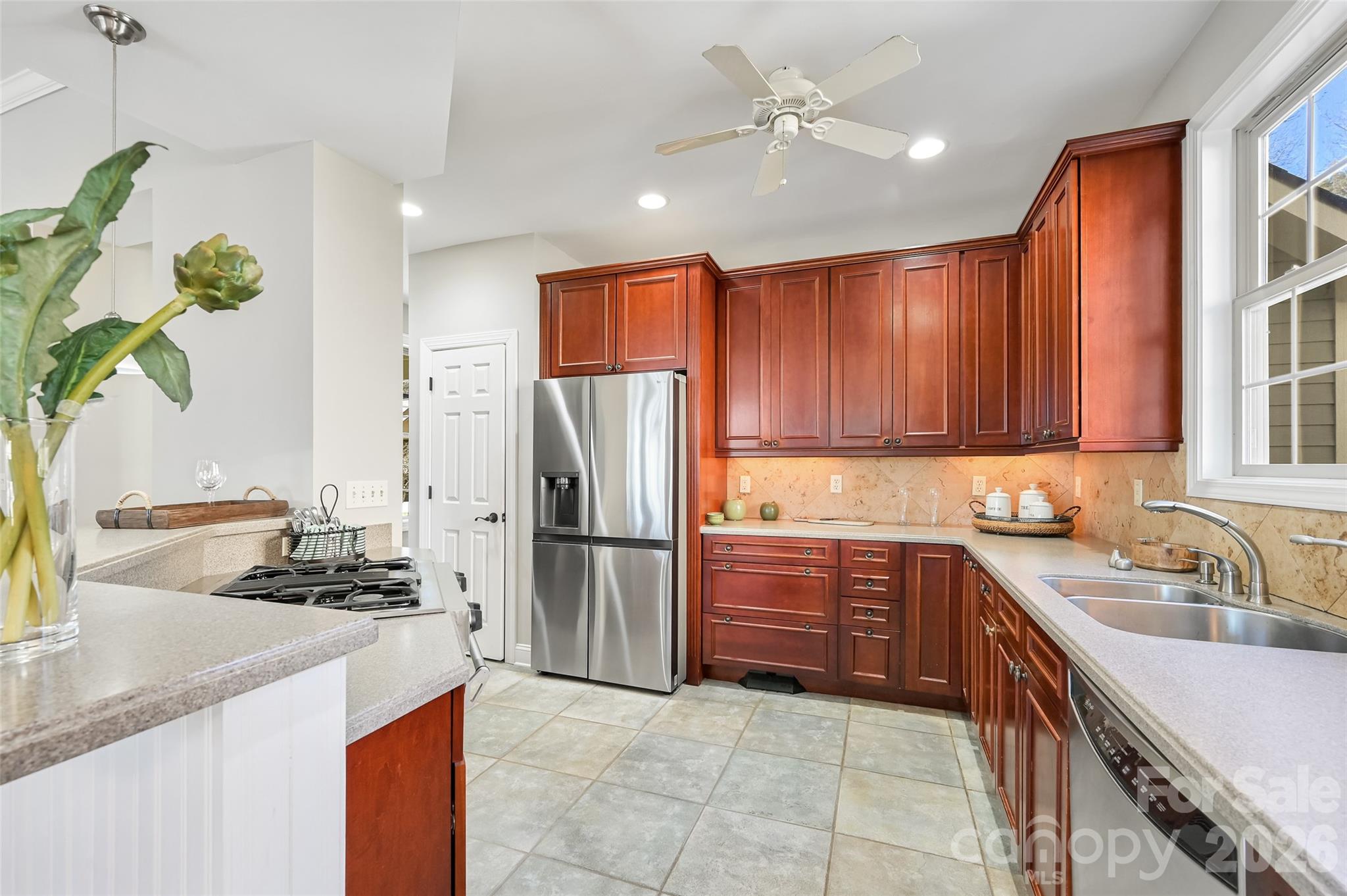 43 S Kuykendall Court — Hendersonville