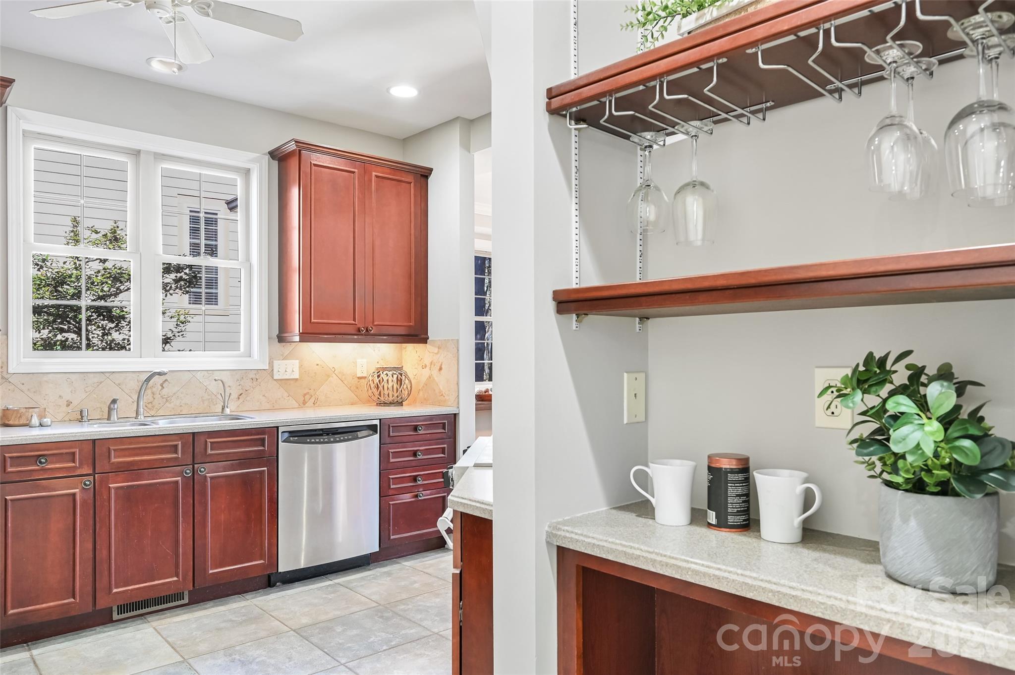 43 S Kuykendall Court — Hendersonville