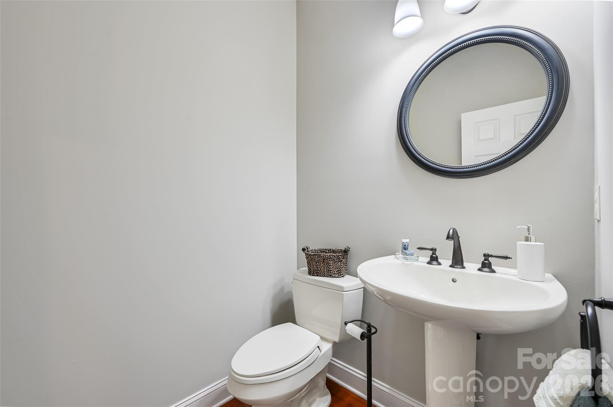 43 S Kuykendall Court — Hendersonville