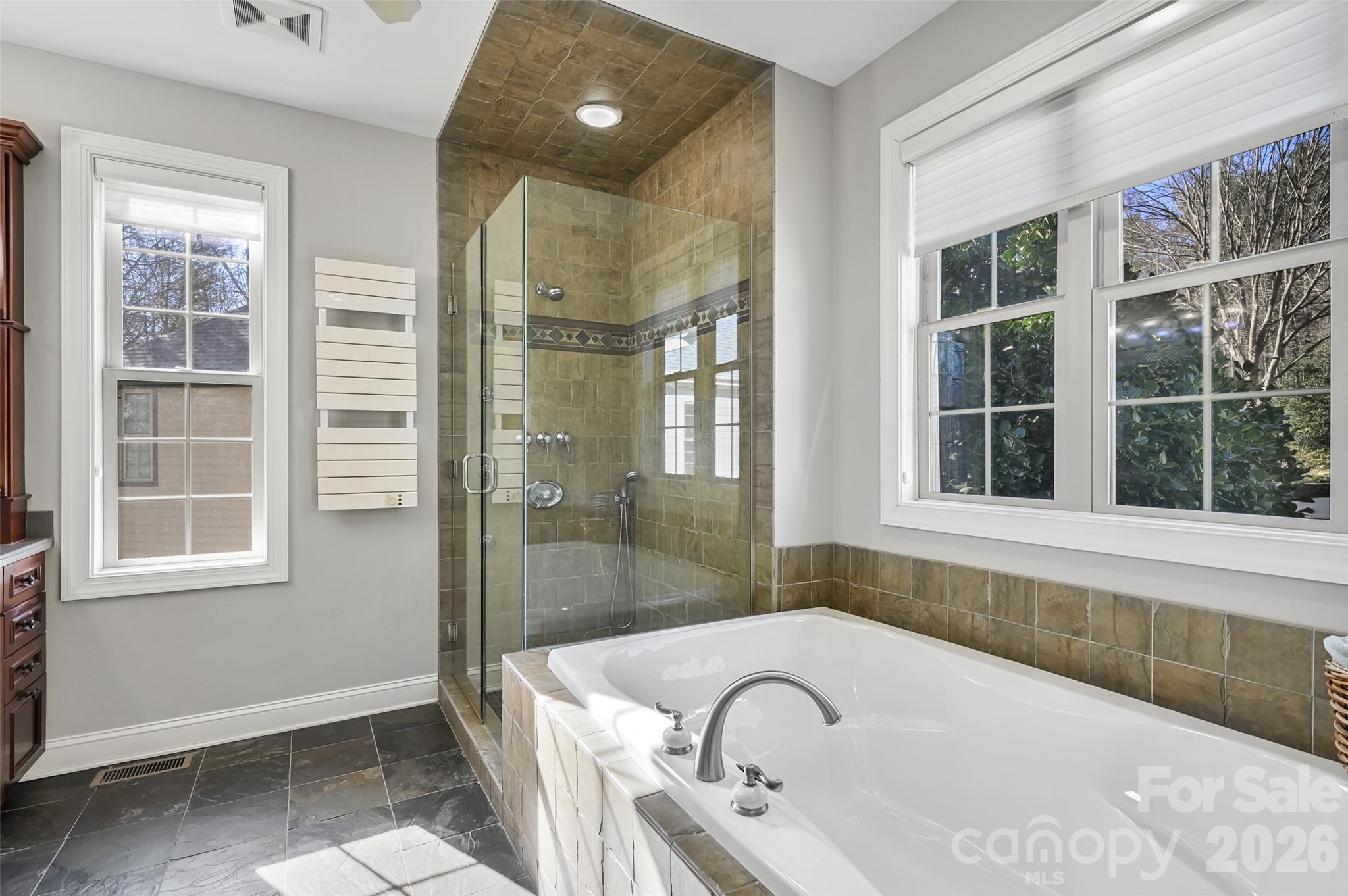 43 S Kuykendall Court — Hendersonville