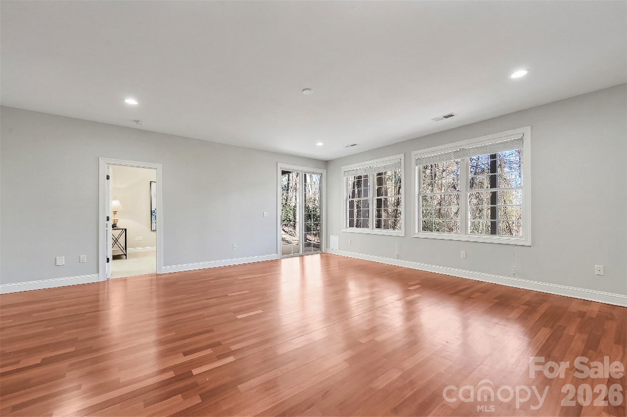 43 S Kuykendall Court — Hendersonville