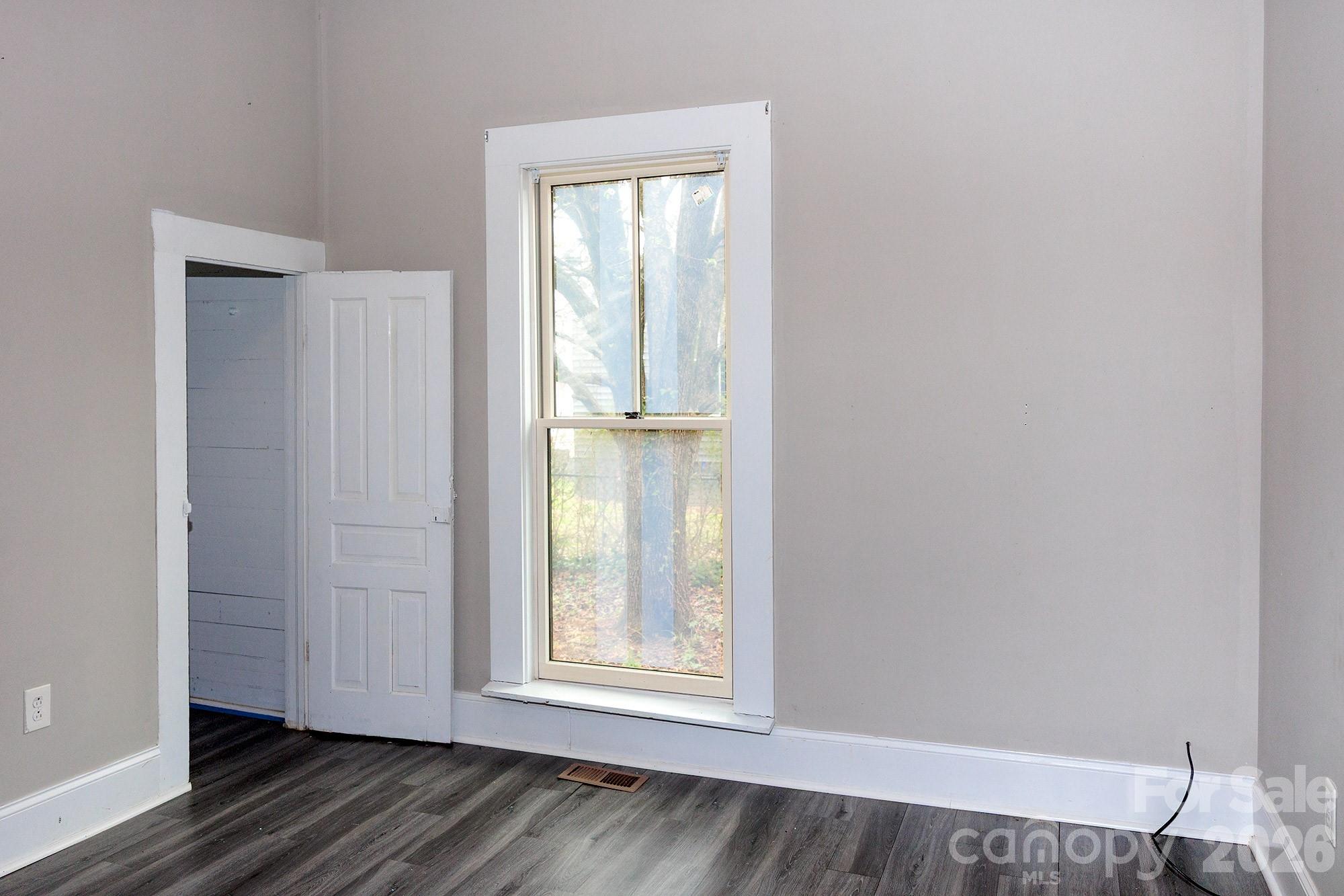1209 Wilson W Lee Boulevard — Statesville