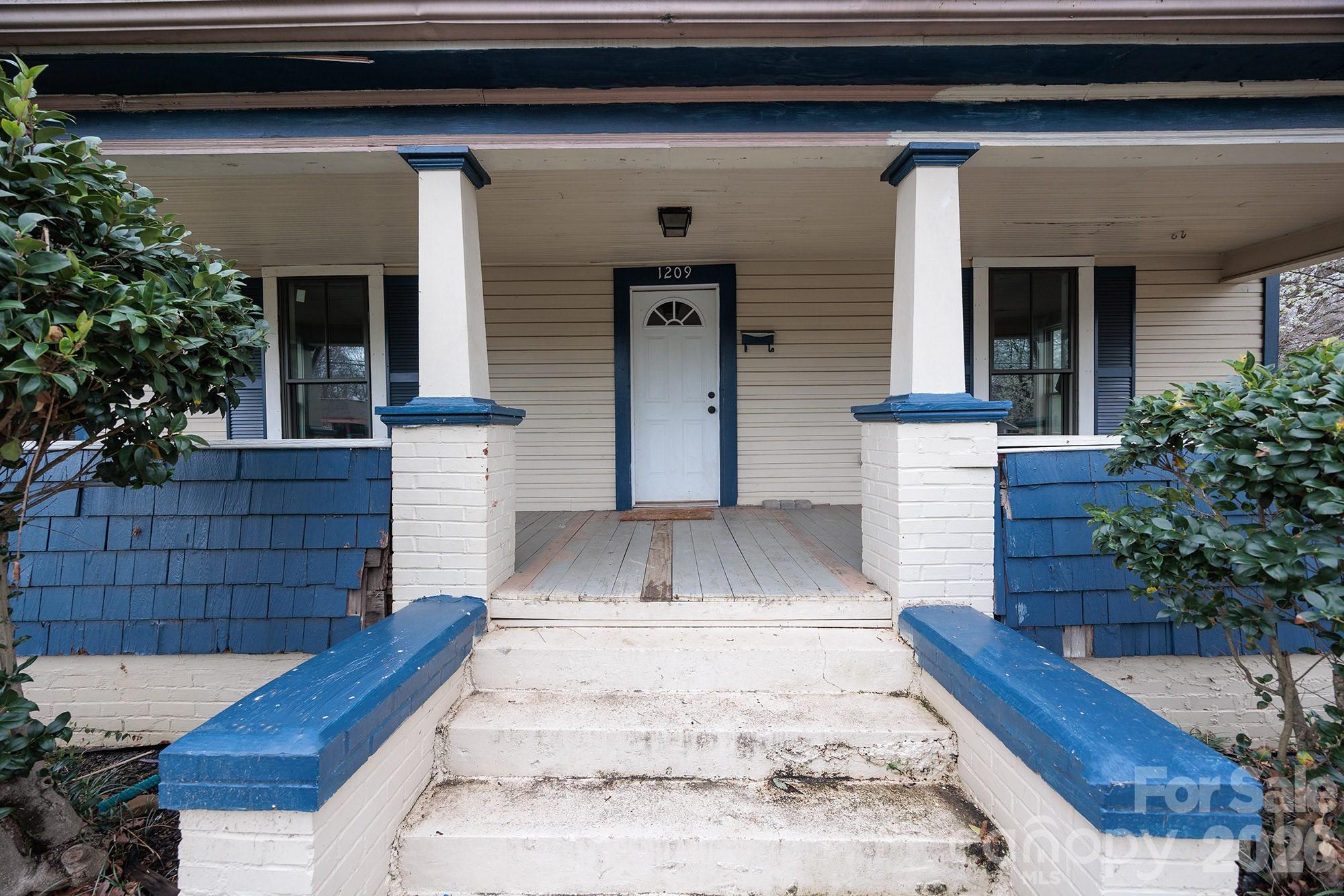 1209 Wilson W Lee Boulevard — Statesville