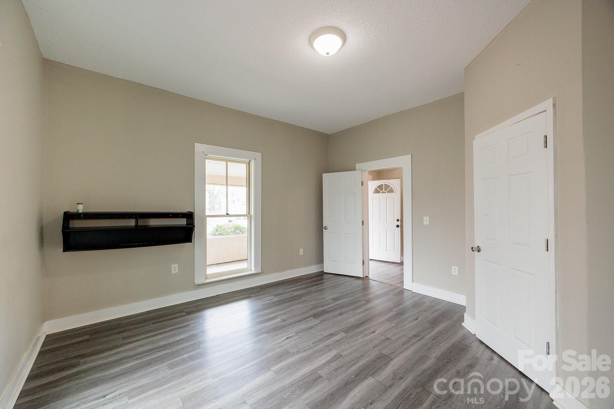 1209 Wilson W Lee Boulevard — Statesville