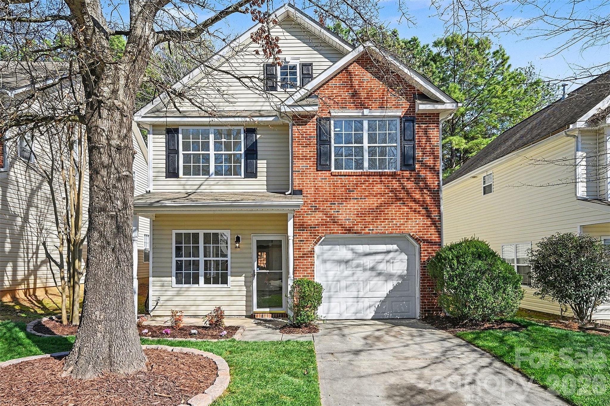 12010 Royal Castle Court — Charlotte