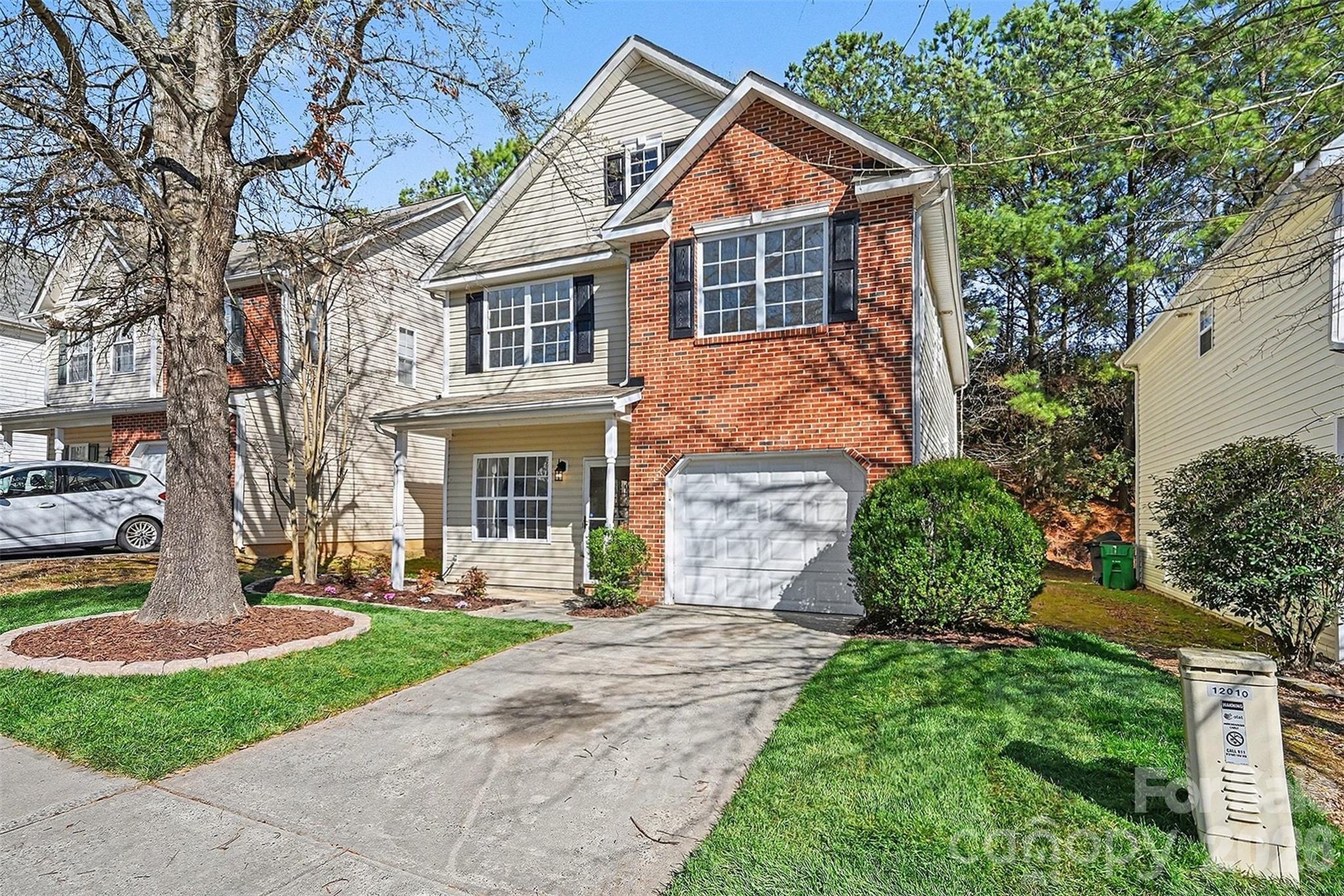 12010 Royal Castle Court — Charlotte
