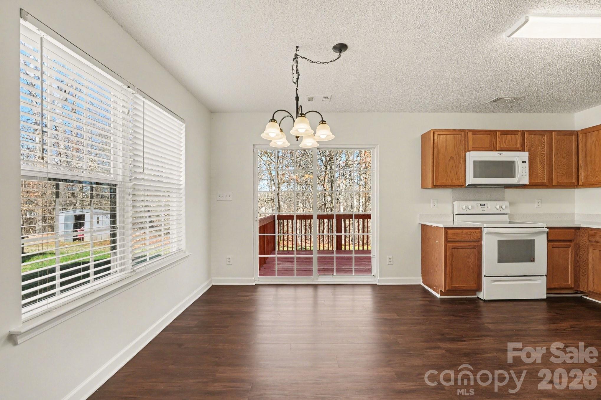 183 Everett Park Drive S — Mooresville