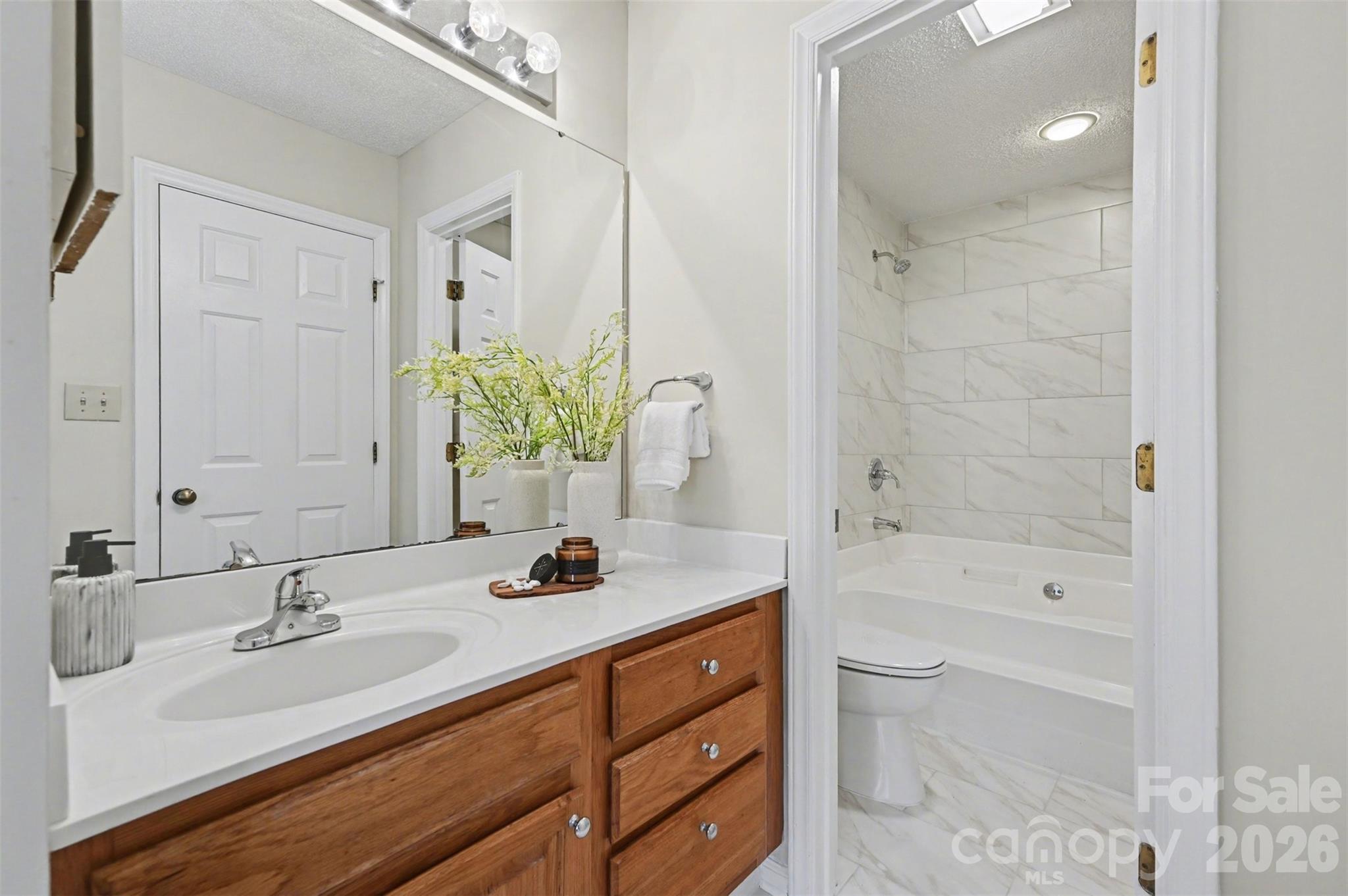 5866 Harris Grove Lane — Charlotte