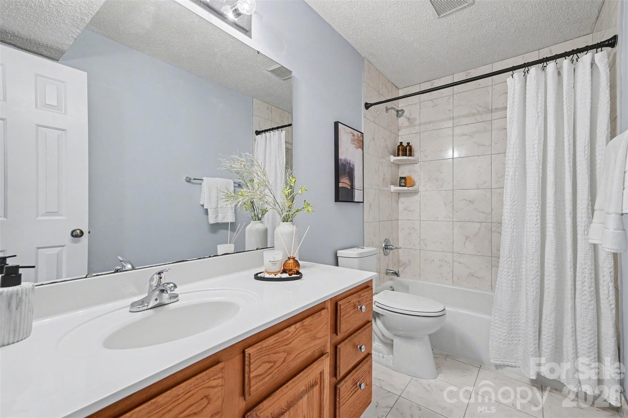 5866 Harris Grove Lane — Charlotte