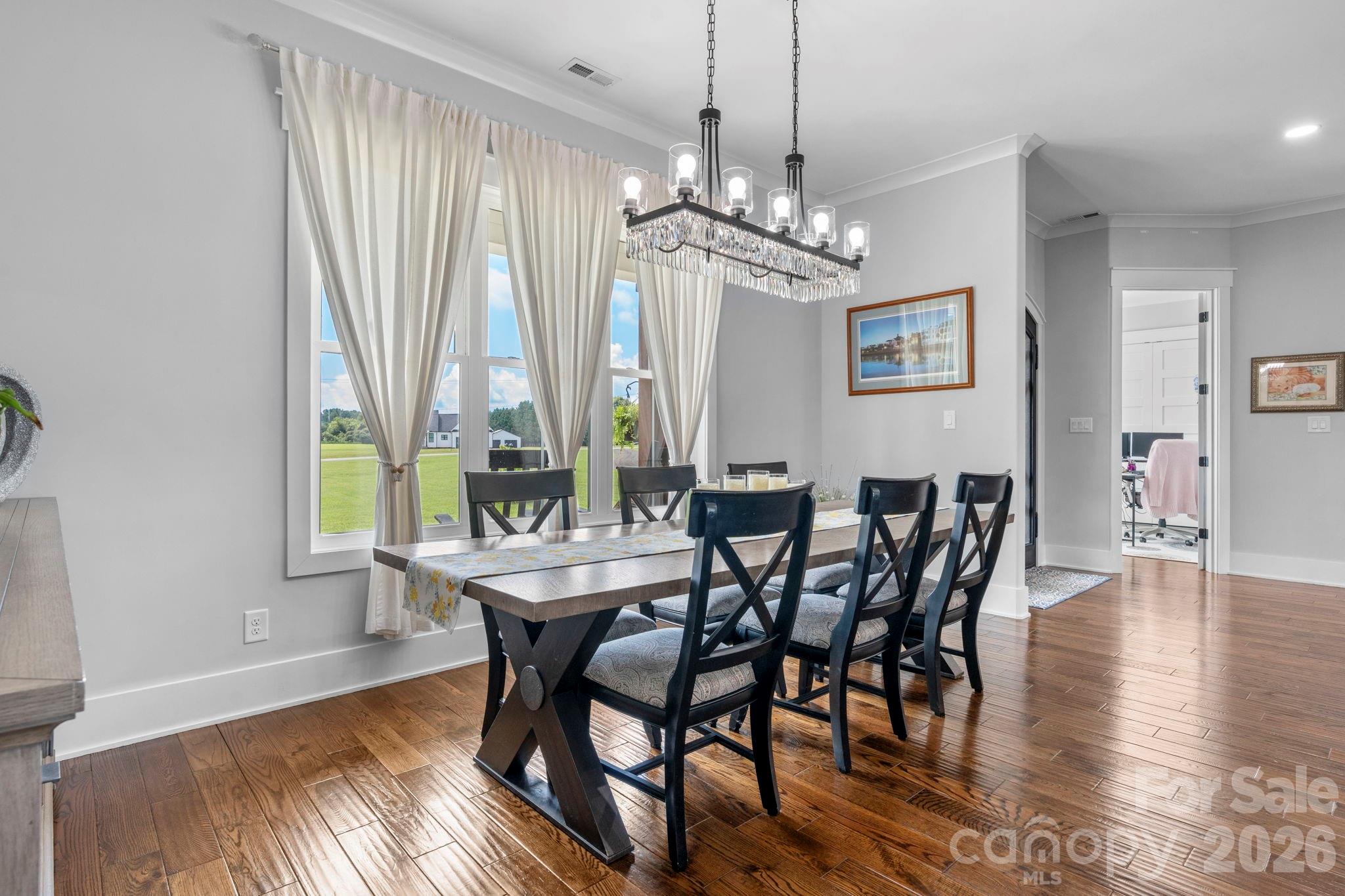 5780 W Hwy 10 Highway — Hickory