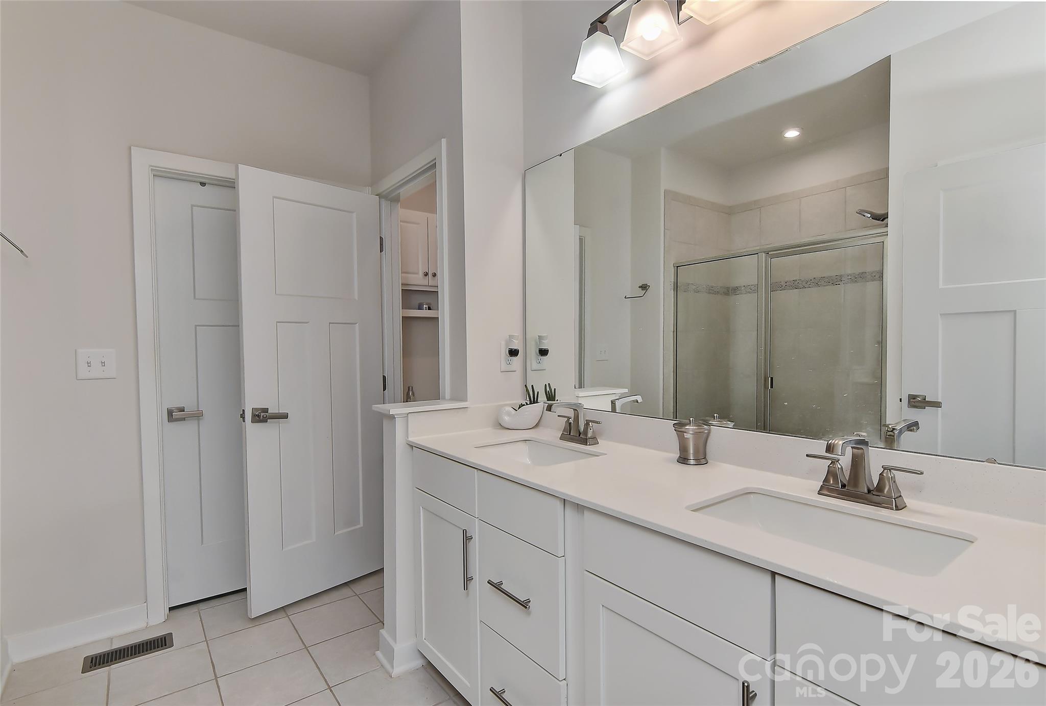 146 Beacon Drive #D — Mooresville