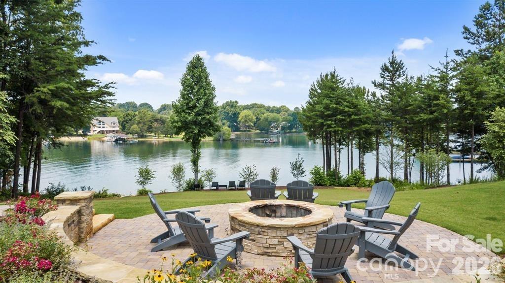 146 Beacon Drive #D — Mooresville