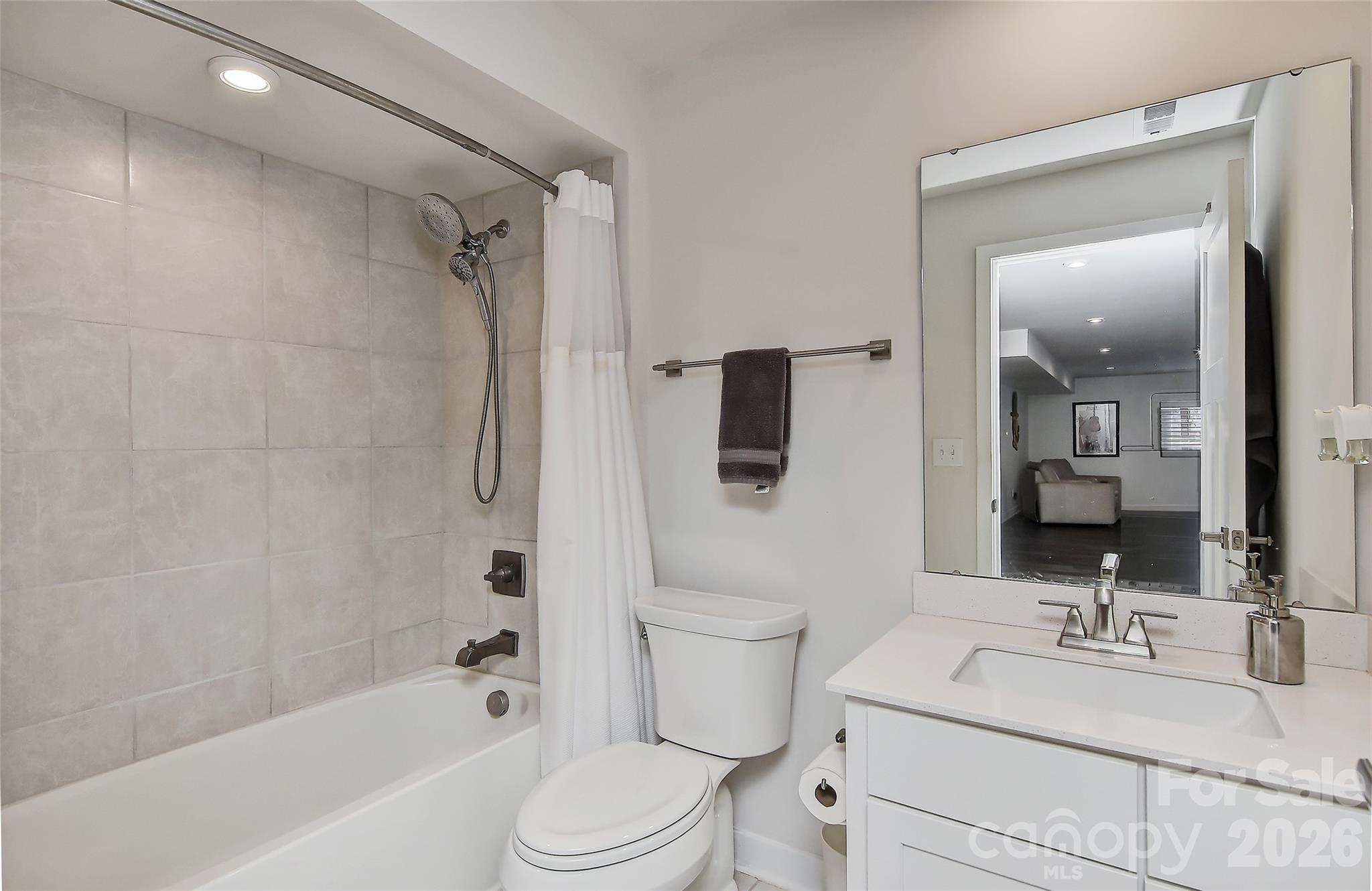 146 Beacon Drive #D — Mooresville