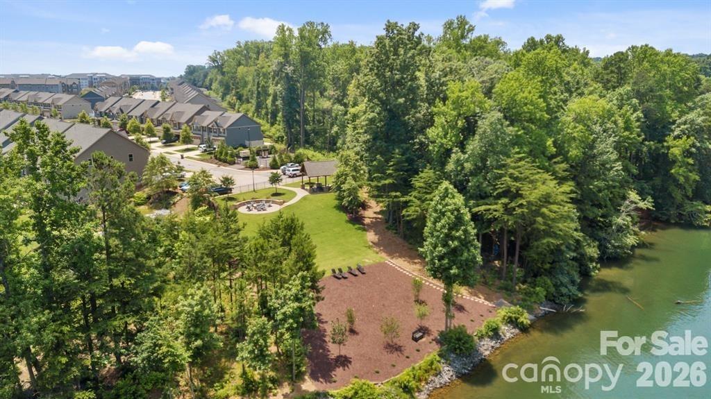 146 Beacon Drive #D — Mooresville