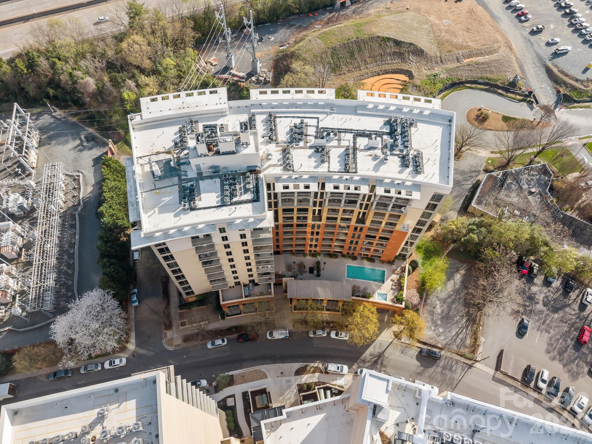 701 Royal Court #1009 — Charlotte