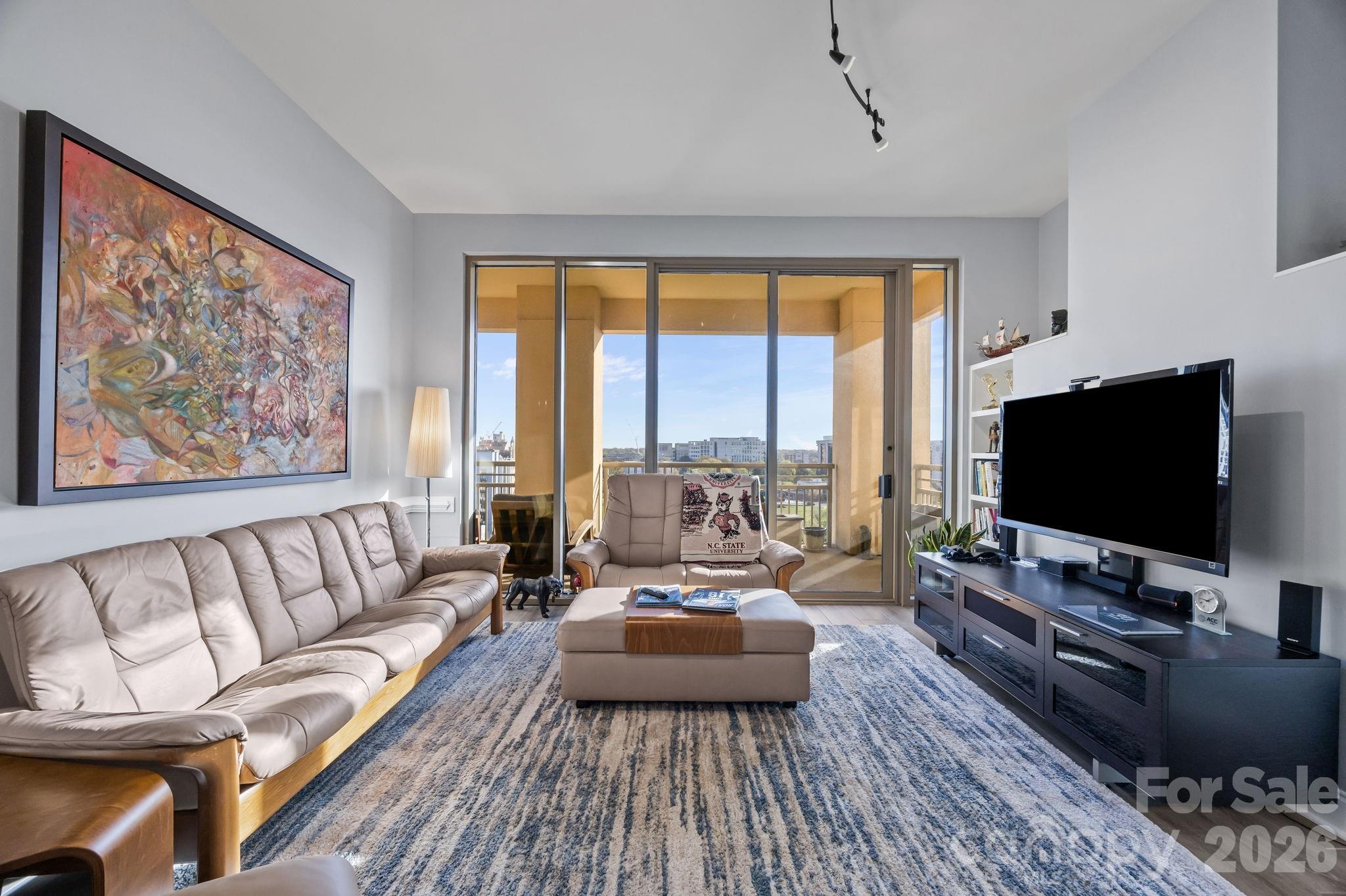 701 Royal Court #1009 — Charlotte