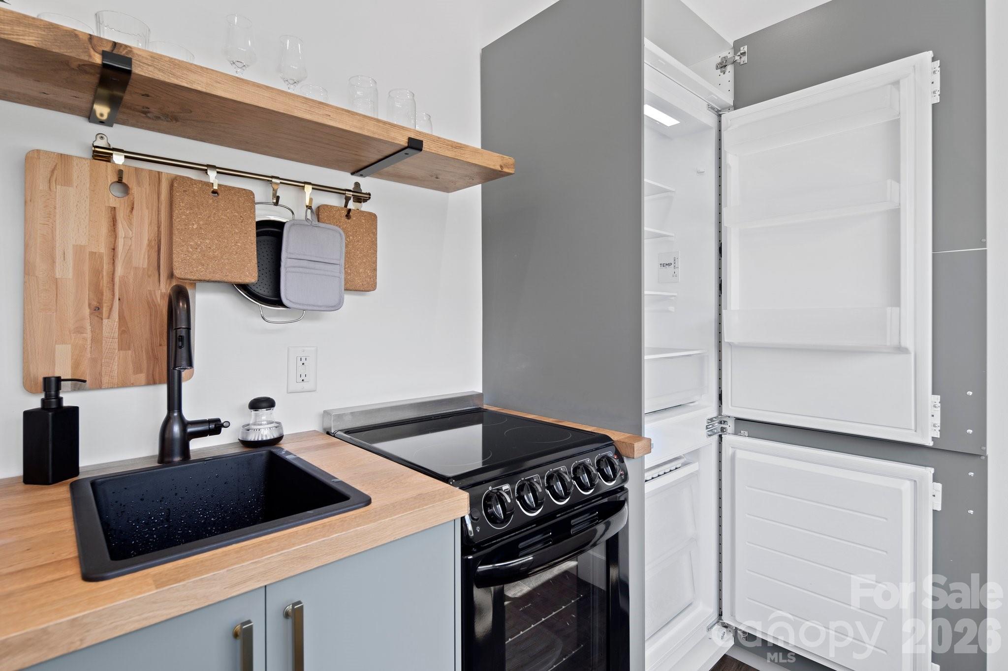 8 & 10 George Allen Ridge #A & B — Arden