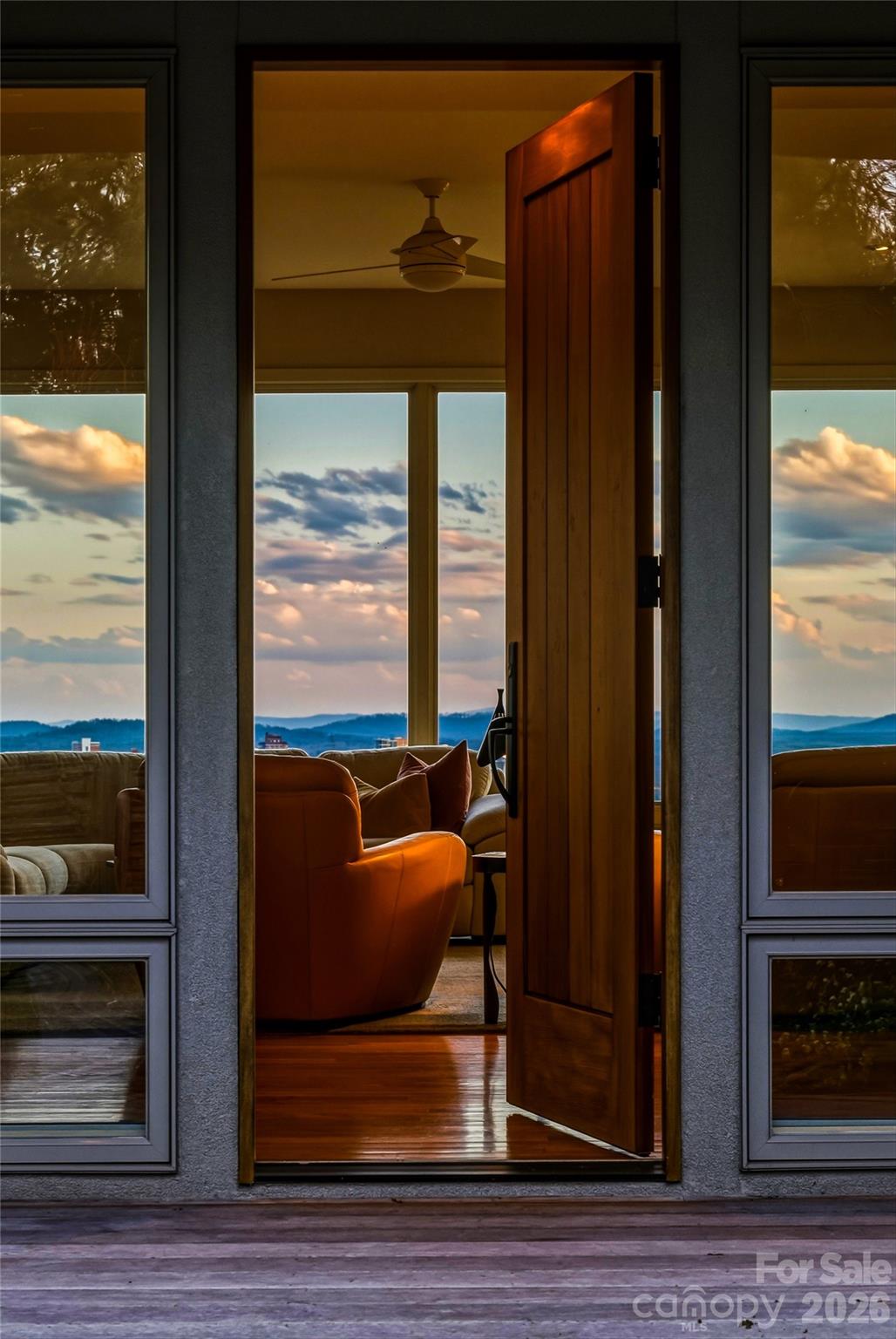 102 Horizon Hill Road — Asheville