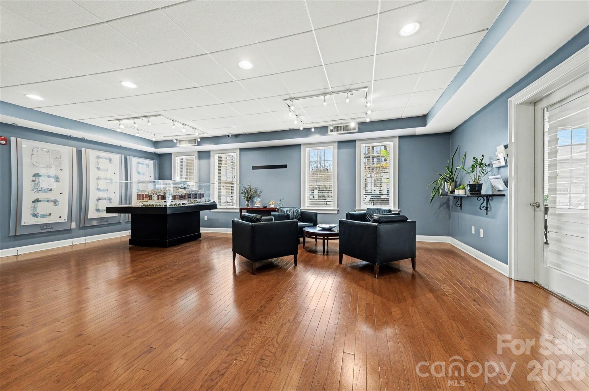 300 W 5th Street #336 — Charlotte