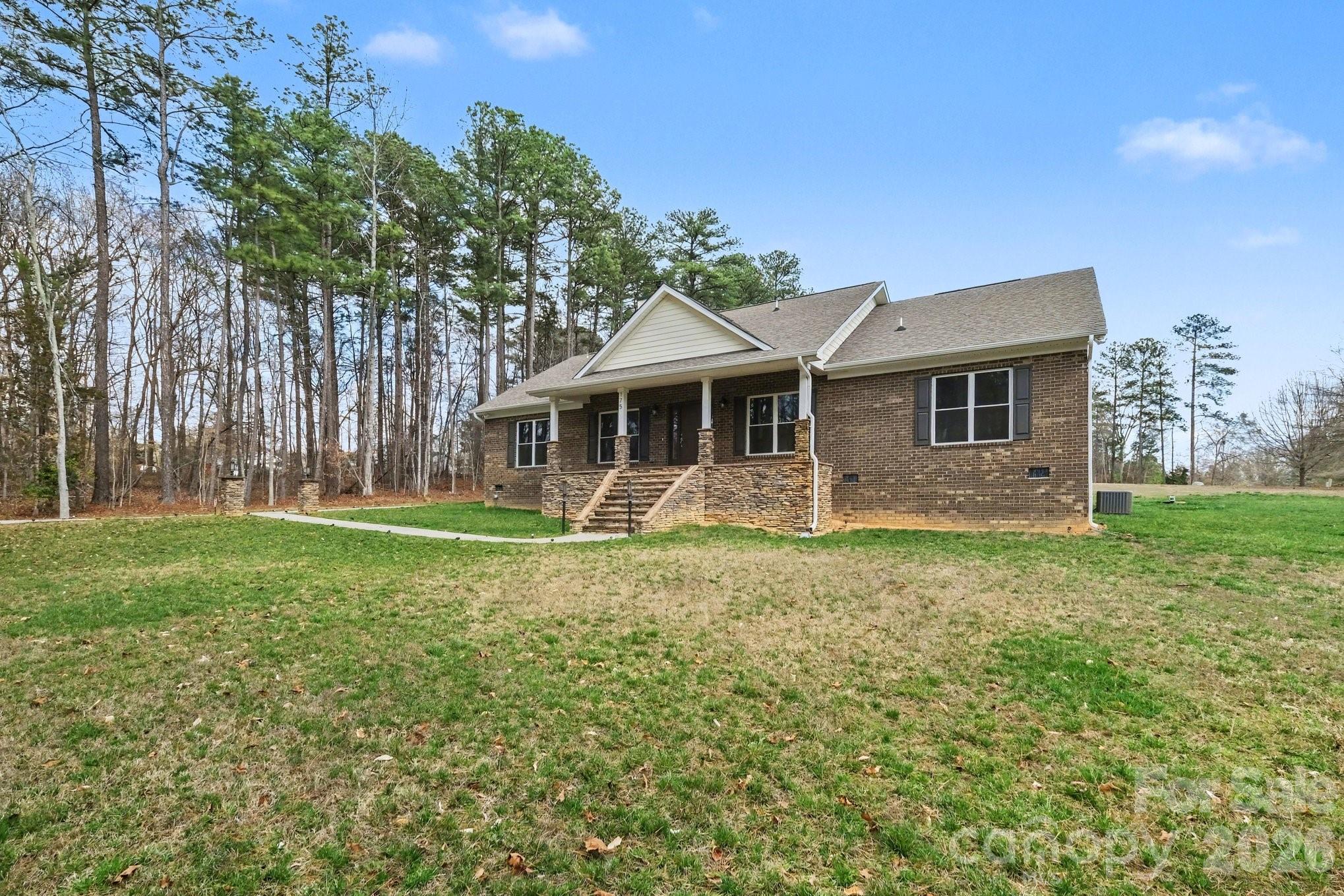 175 Cox Lake Road — Stanley