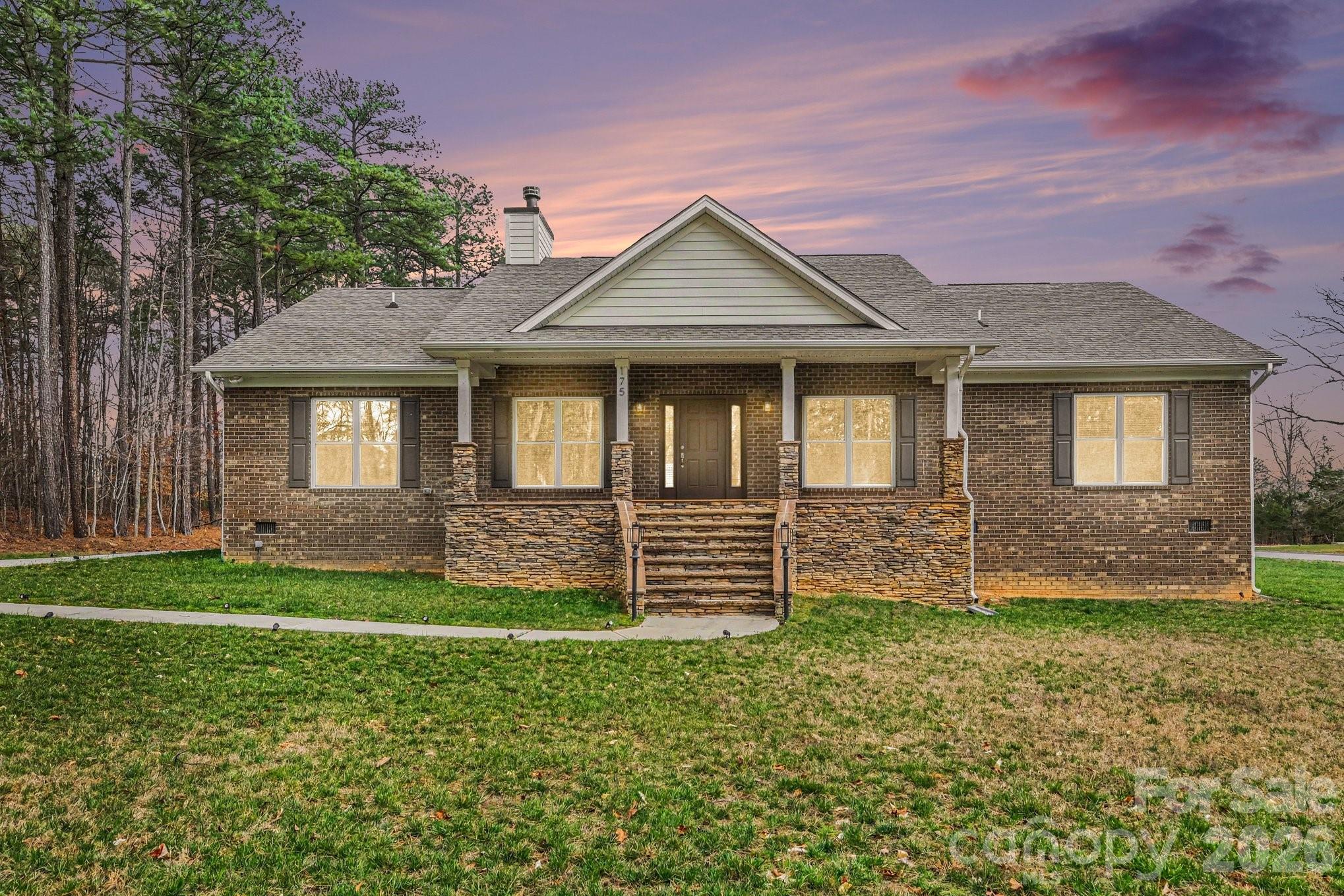 175 Cox Lake Road — Stanley