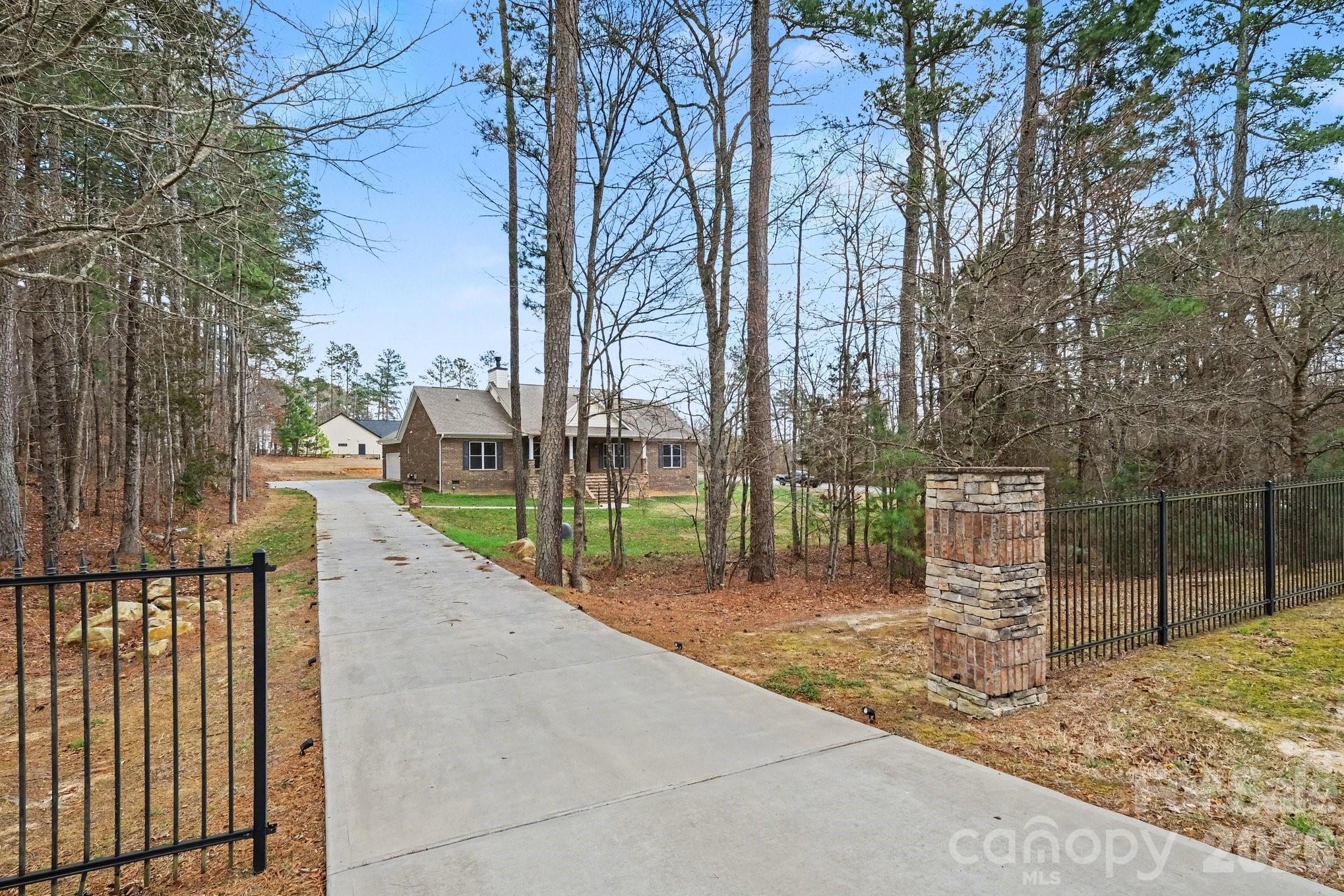 175 Cox Lake Road — Stanley