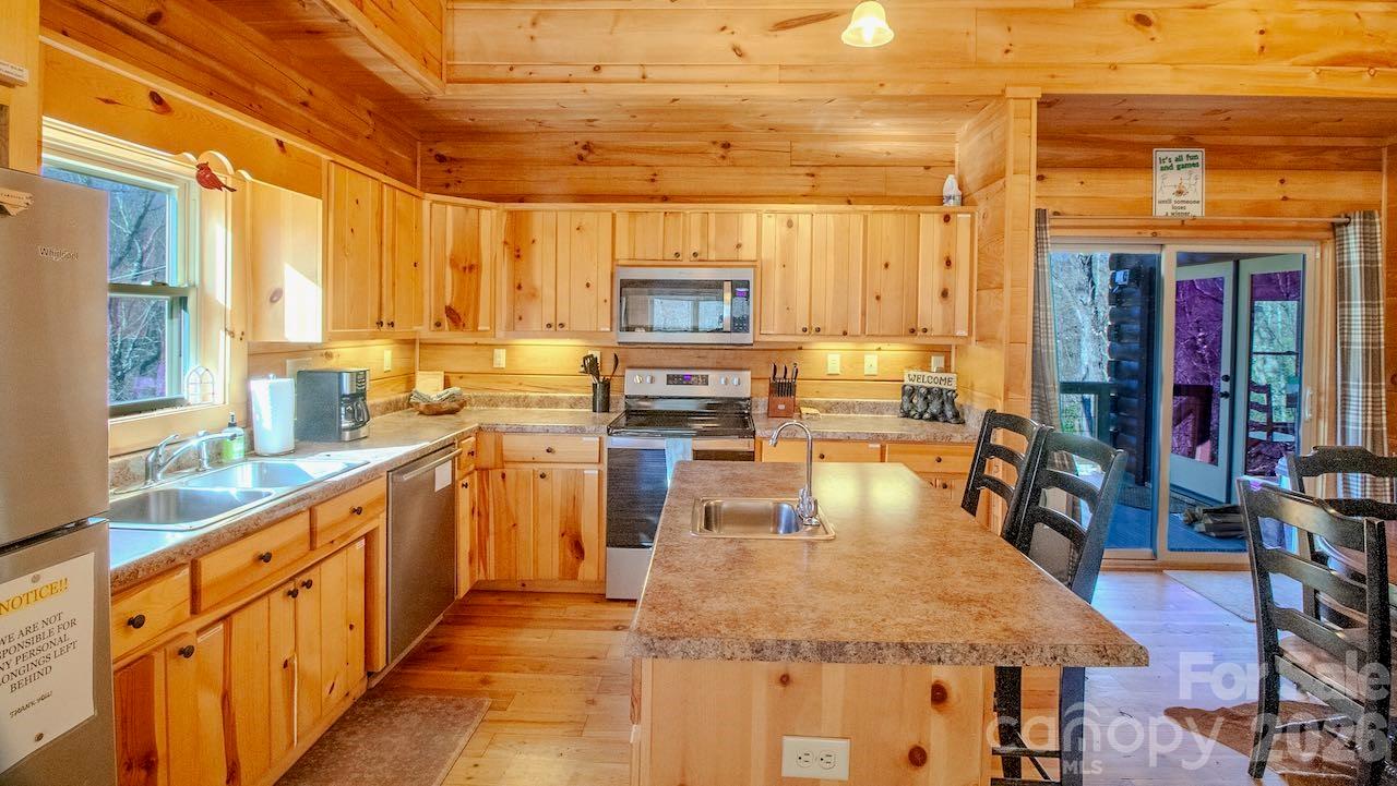 187 Gardeners Cove — Whittier