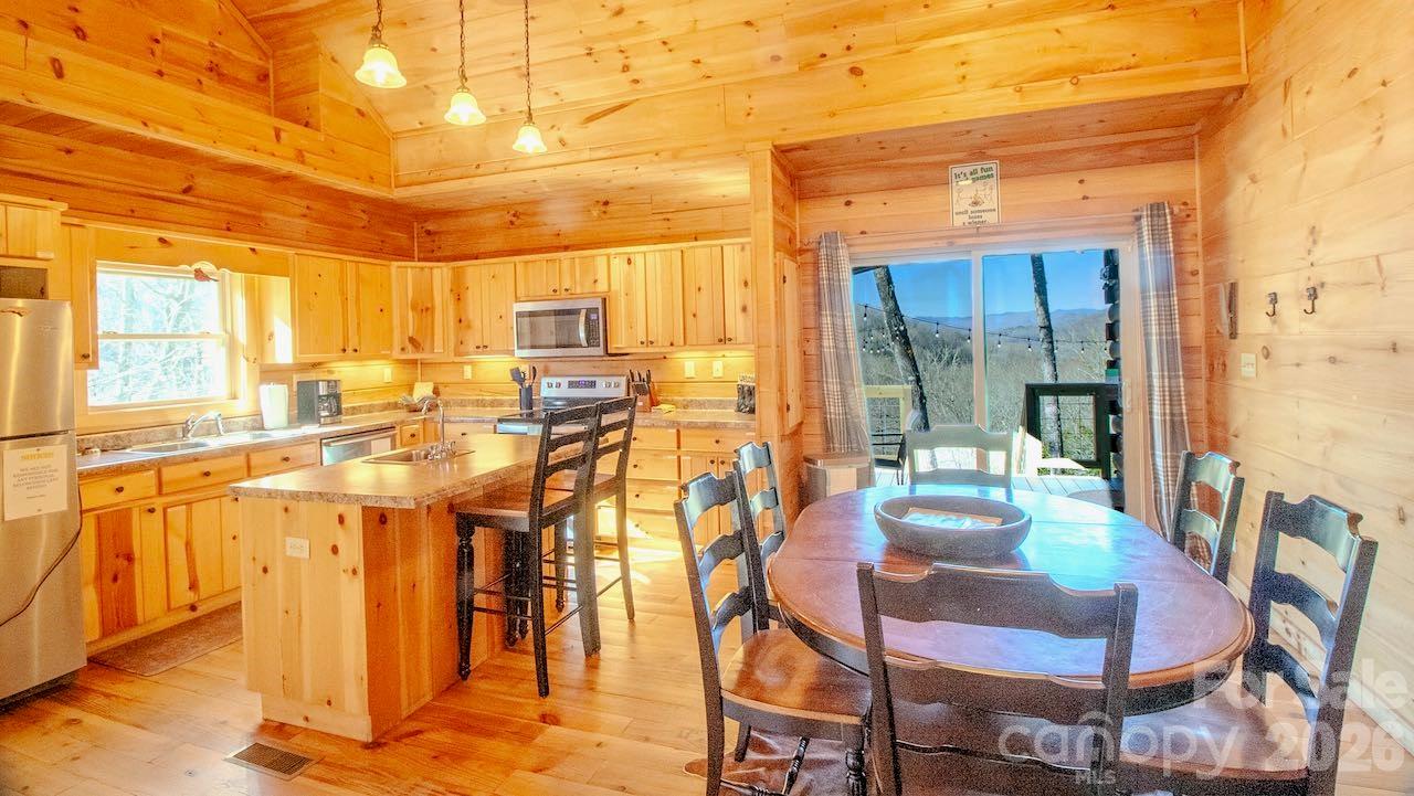 187 Gardeners Cove — Whittier