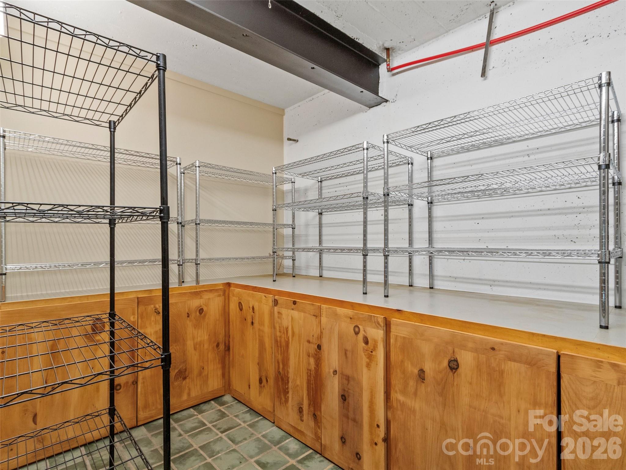 191 N Fork Road — Burnsville