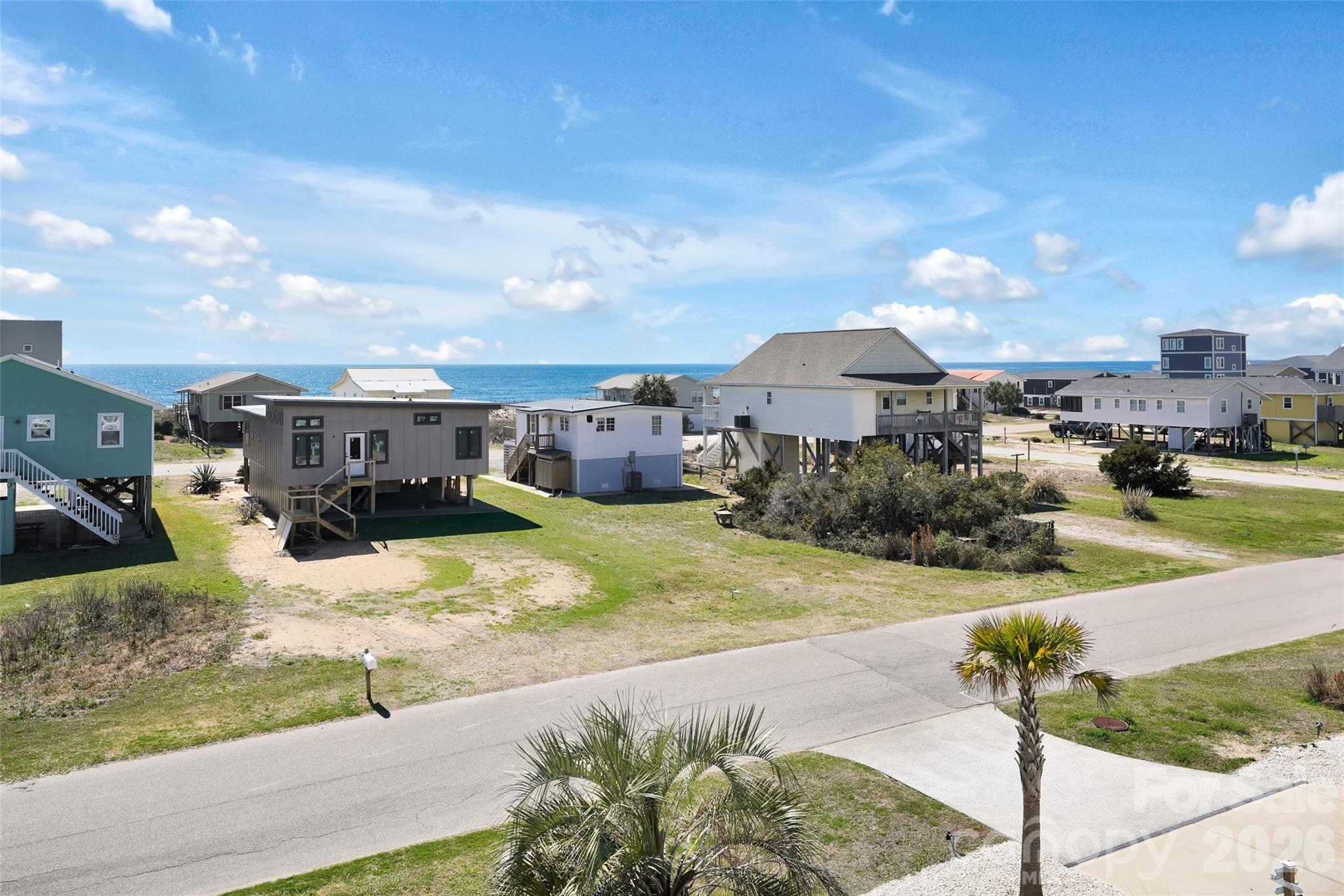 1018 W Dolphin Drive W — Oak Island