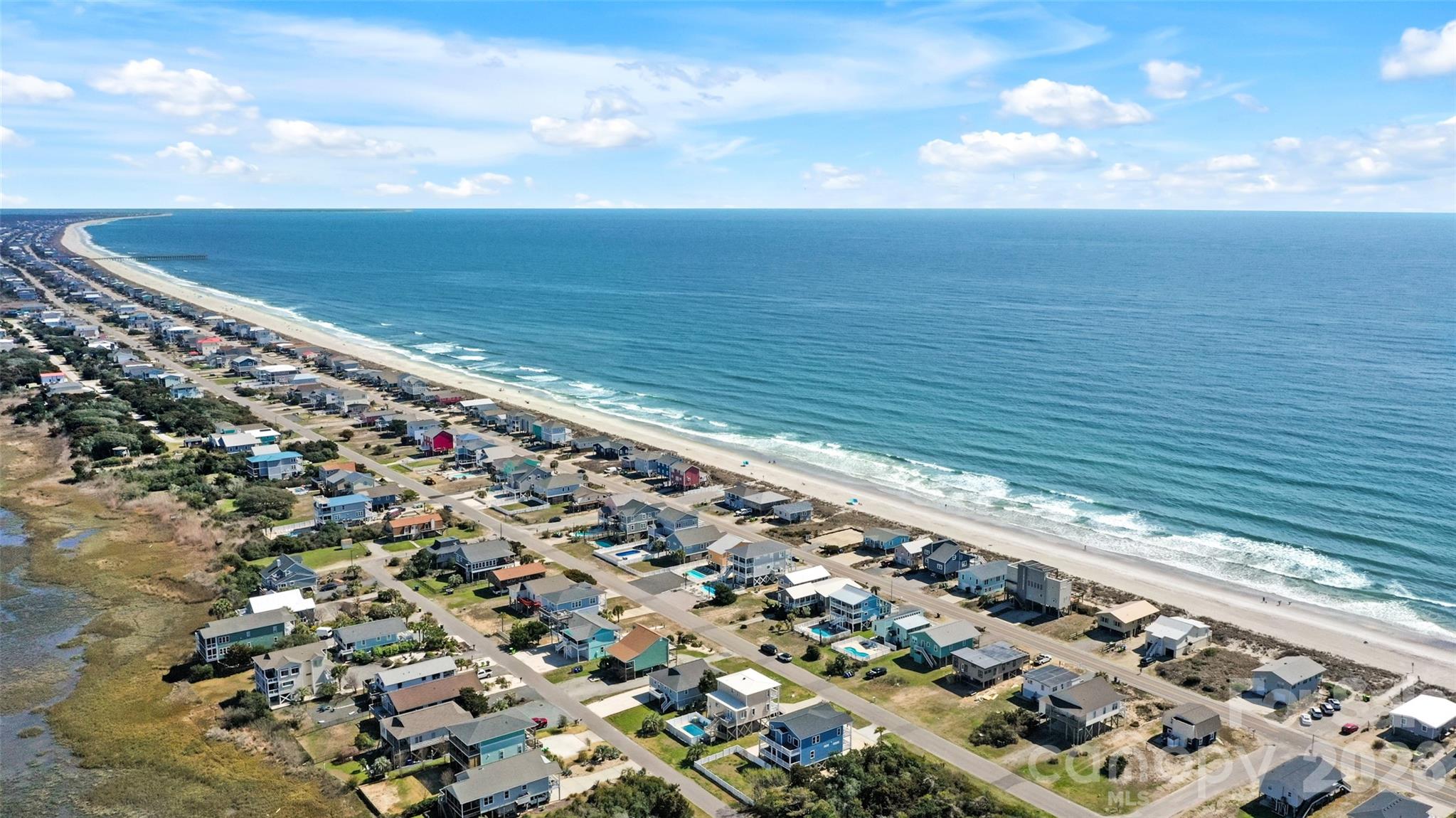 1018 W Dolphin Drive W — Oak Island