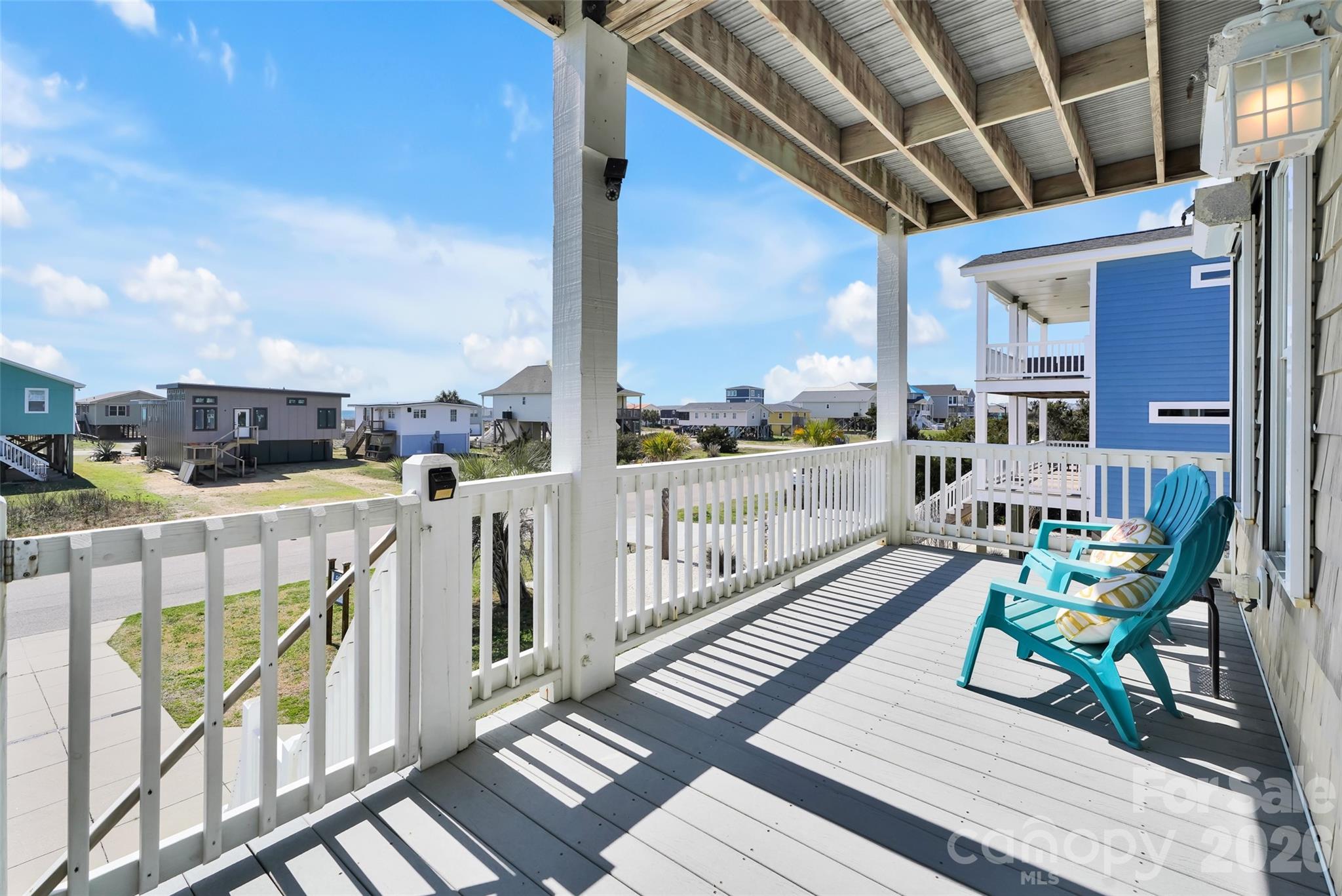1018 W Dolphin Drive W — Oak Island