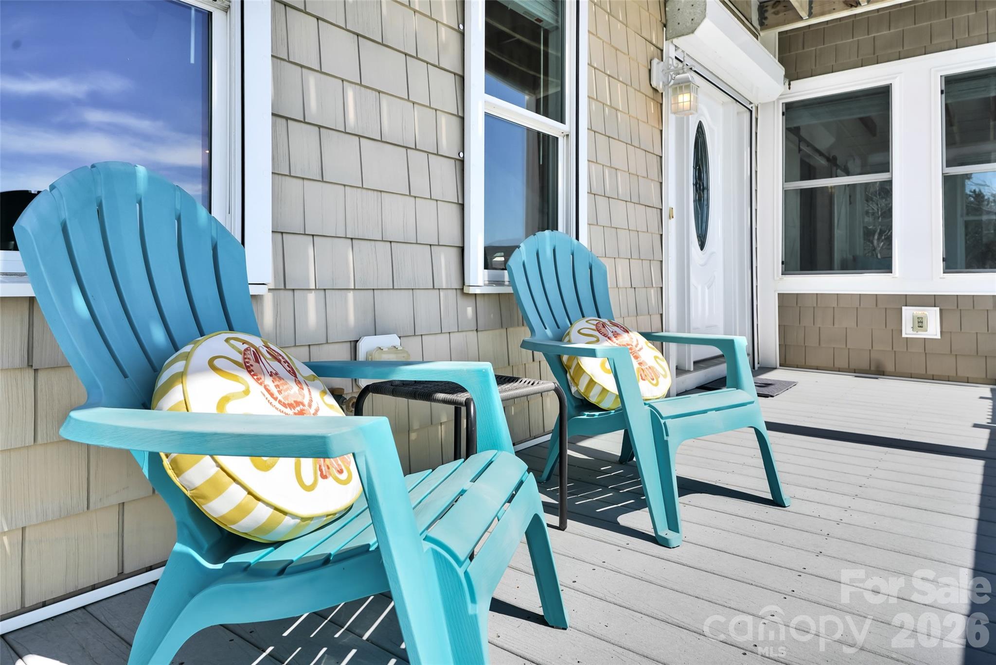 1018 W Dolphin Drive W — Oak Island